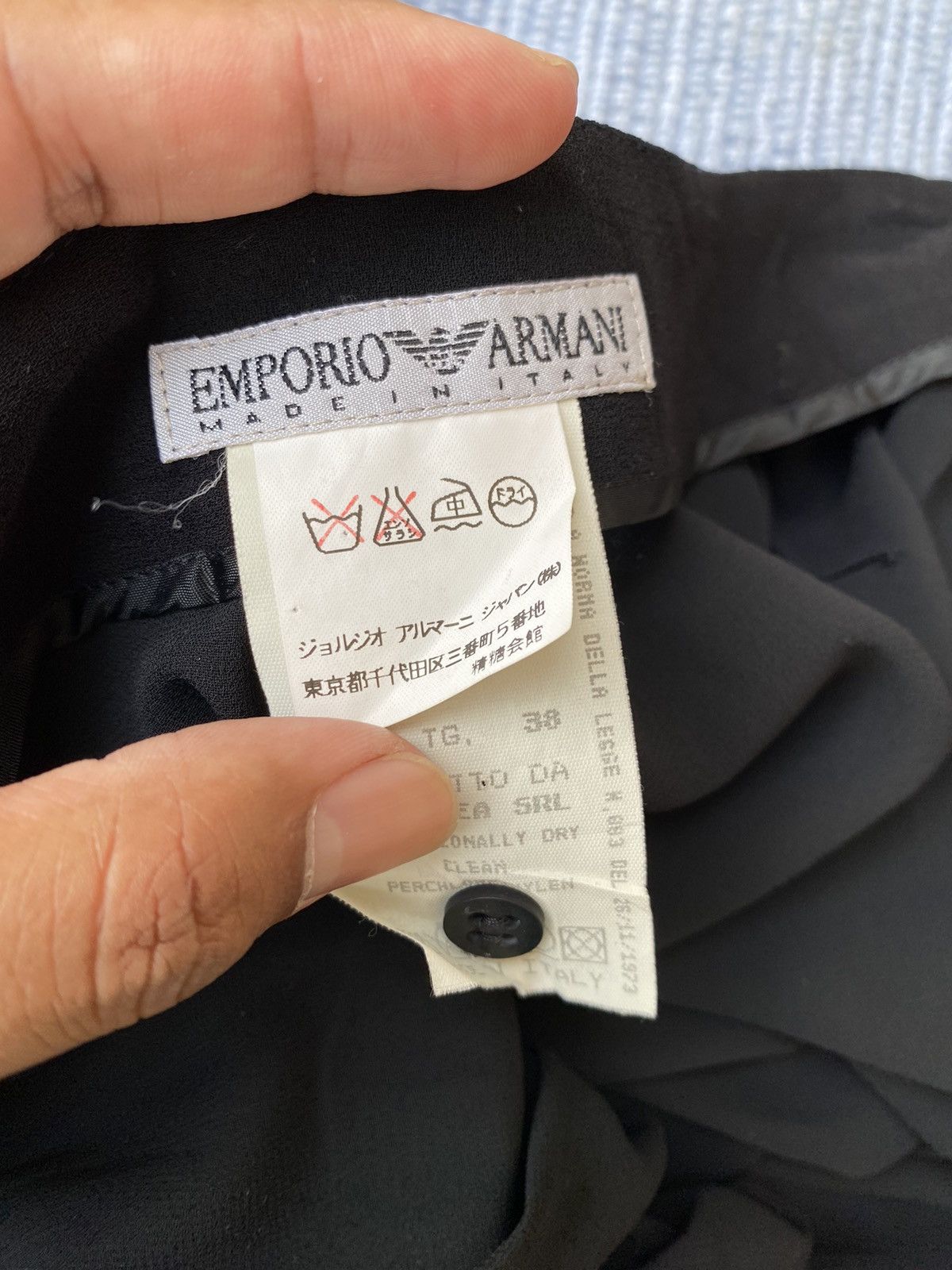 Emporio Armani assymetrical black skirt Size 25" / US 0 / IT 36 - 7 Thumbnail