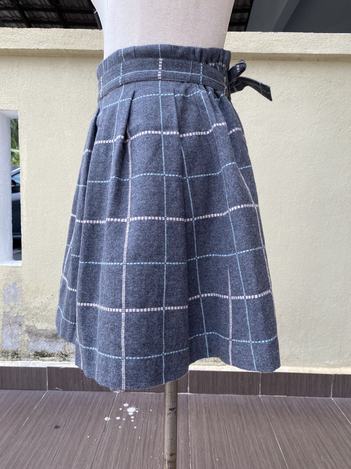 agnes b. wool skirt Size 28" / US 6 / IT 42 - 2 Thumbnail