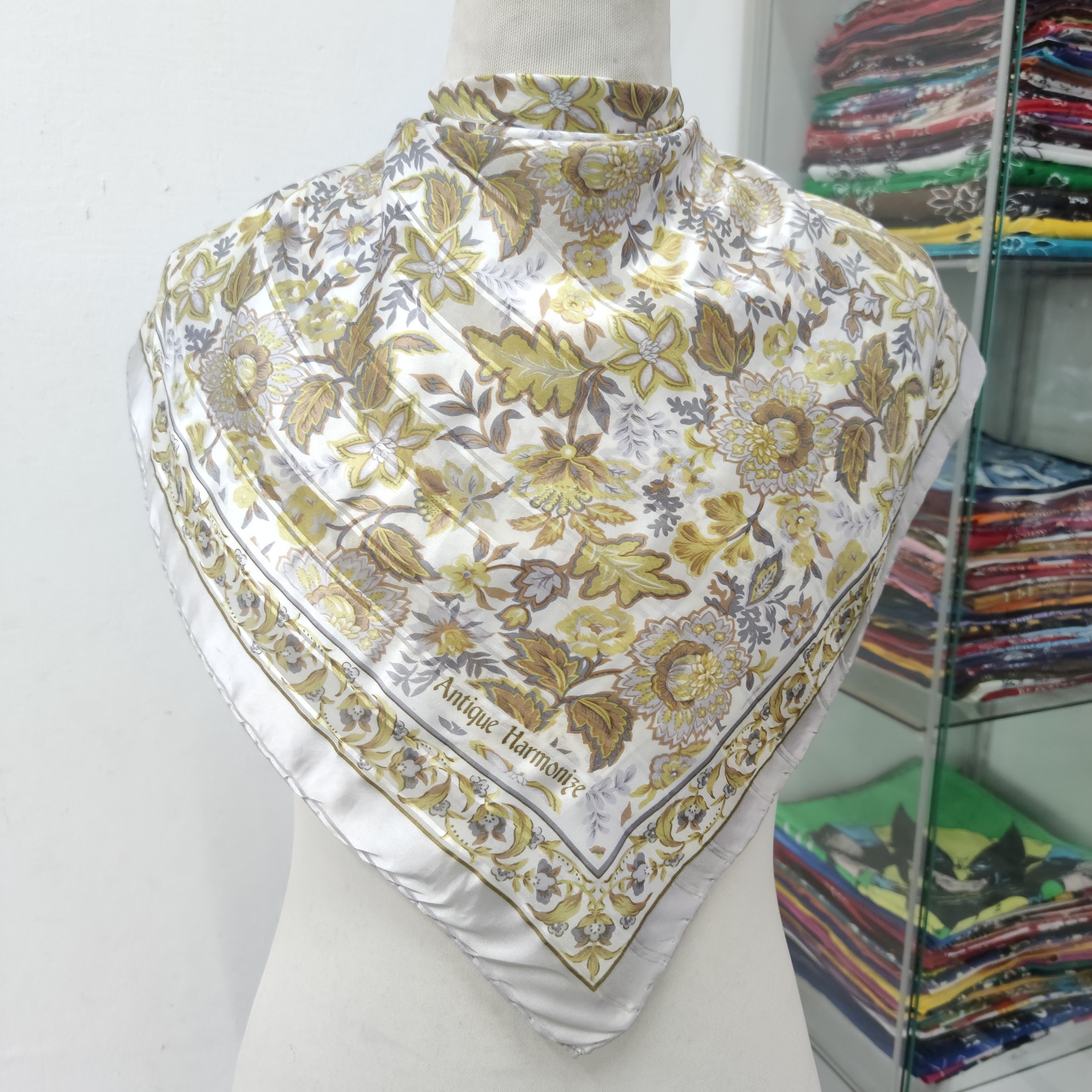 Antique Harmonize Silk Scarf