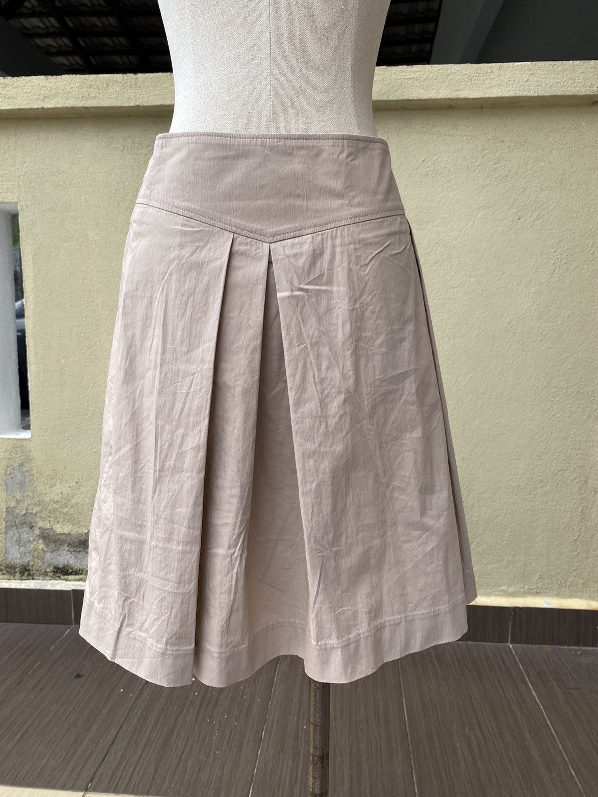Bogner brown skirt Size 29" - 1 Thumbnail