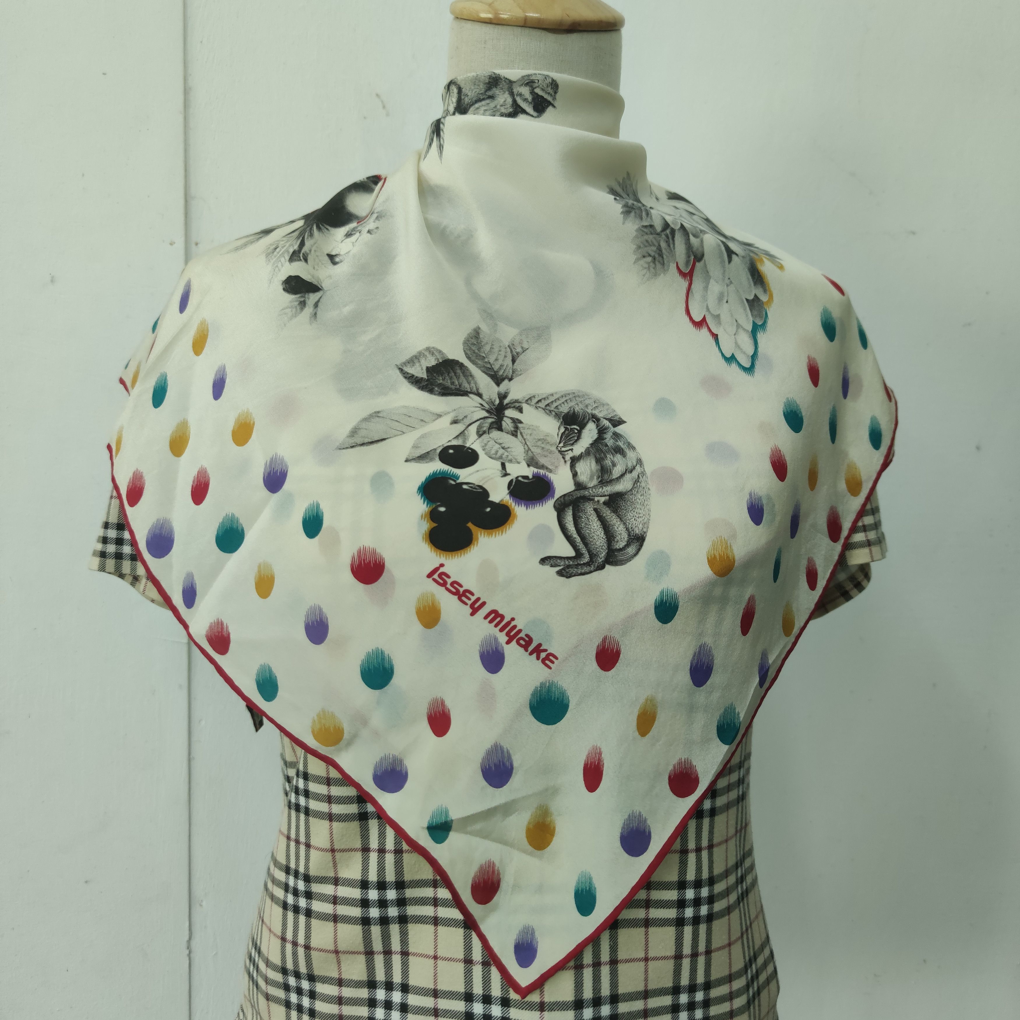 Issey Miyake Issey Miyake Silk Scarf Size ONE SIZE - 1 Thumbnail