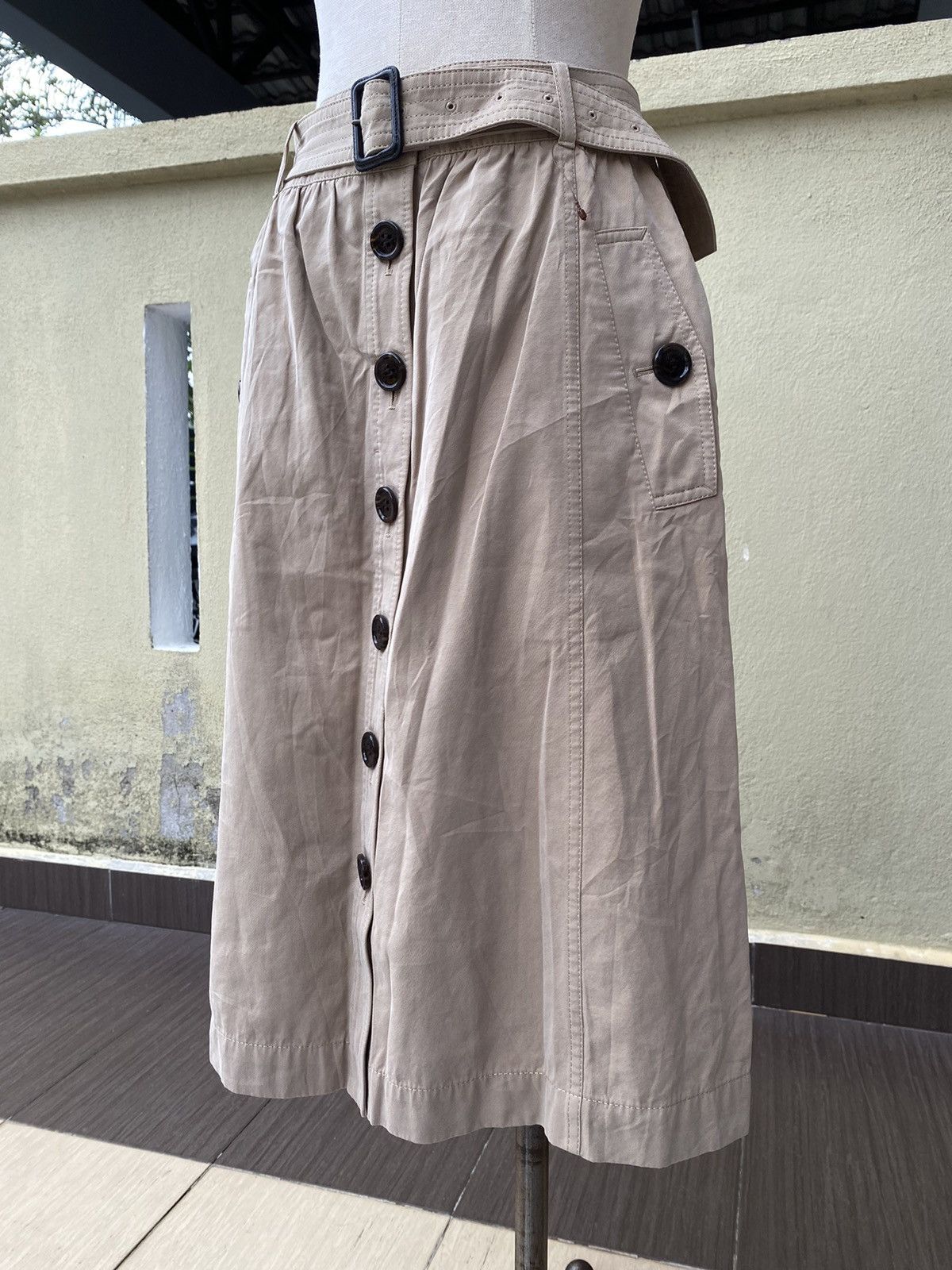 image of Burberry Skirt in Camel, Women's (Size 30)