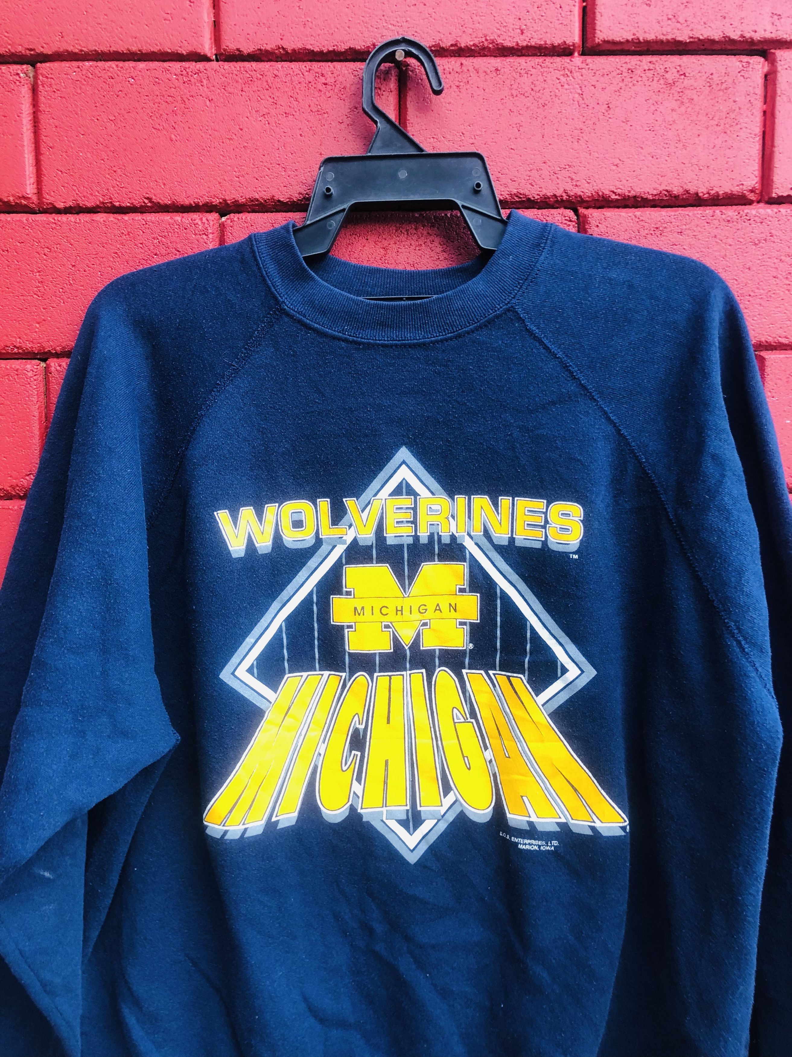 Vintage Vintage Wolvarines Michigan Designer Streetwear Fashion Size US XL / EU 56 / 4 - 3 Thumbnail