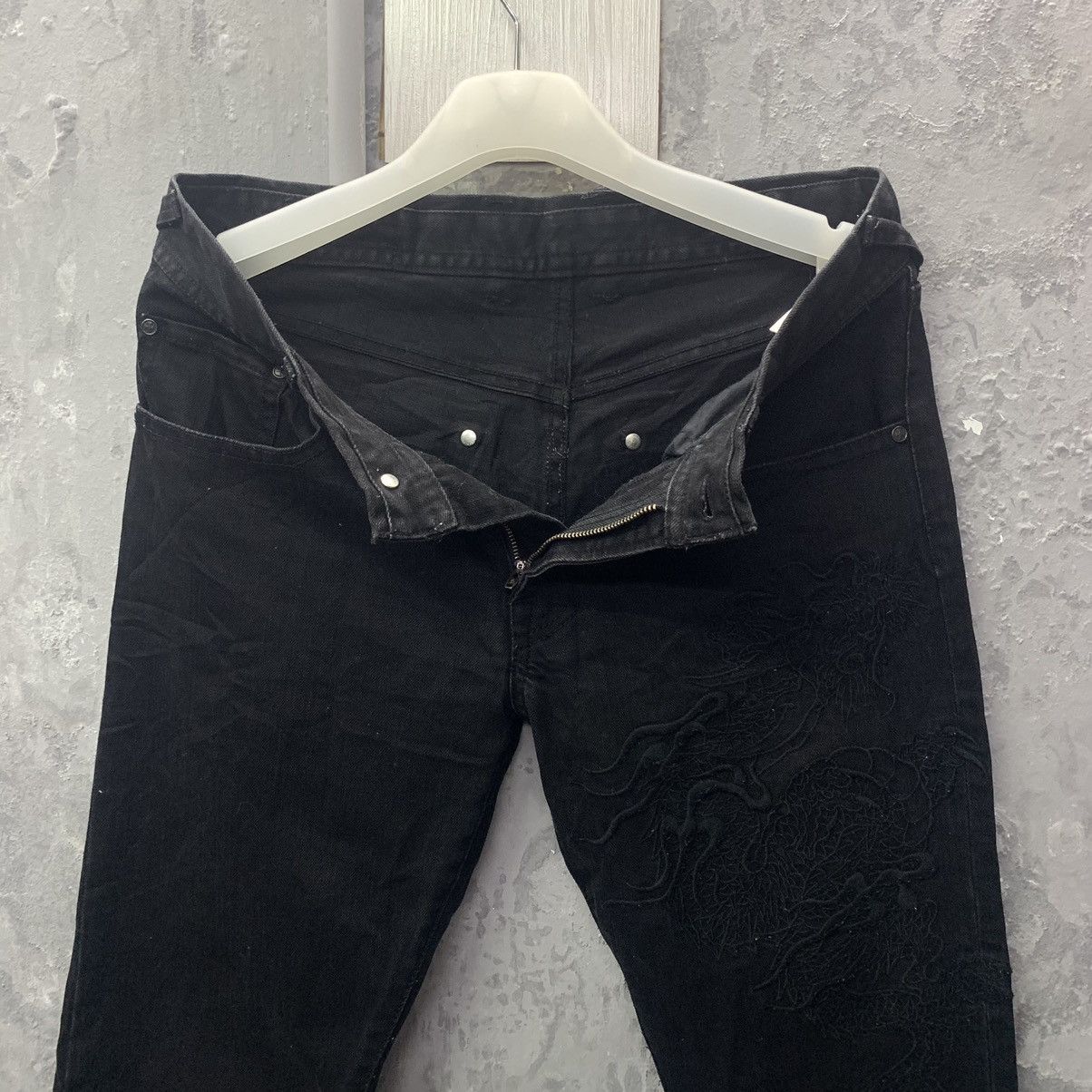 Japanese Brand Natural Born Addiction Dragon art Embroidered Black Denim Size US 31 - 8 Thumbnail