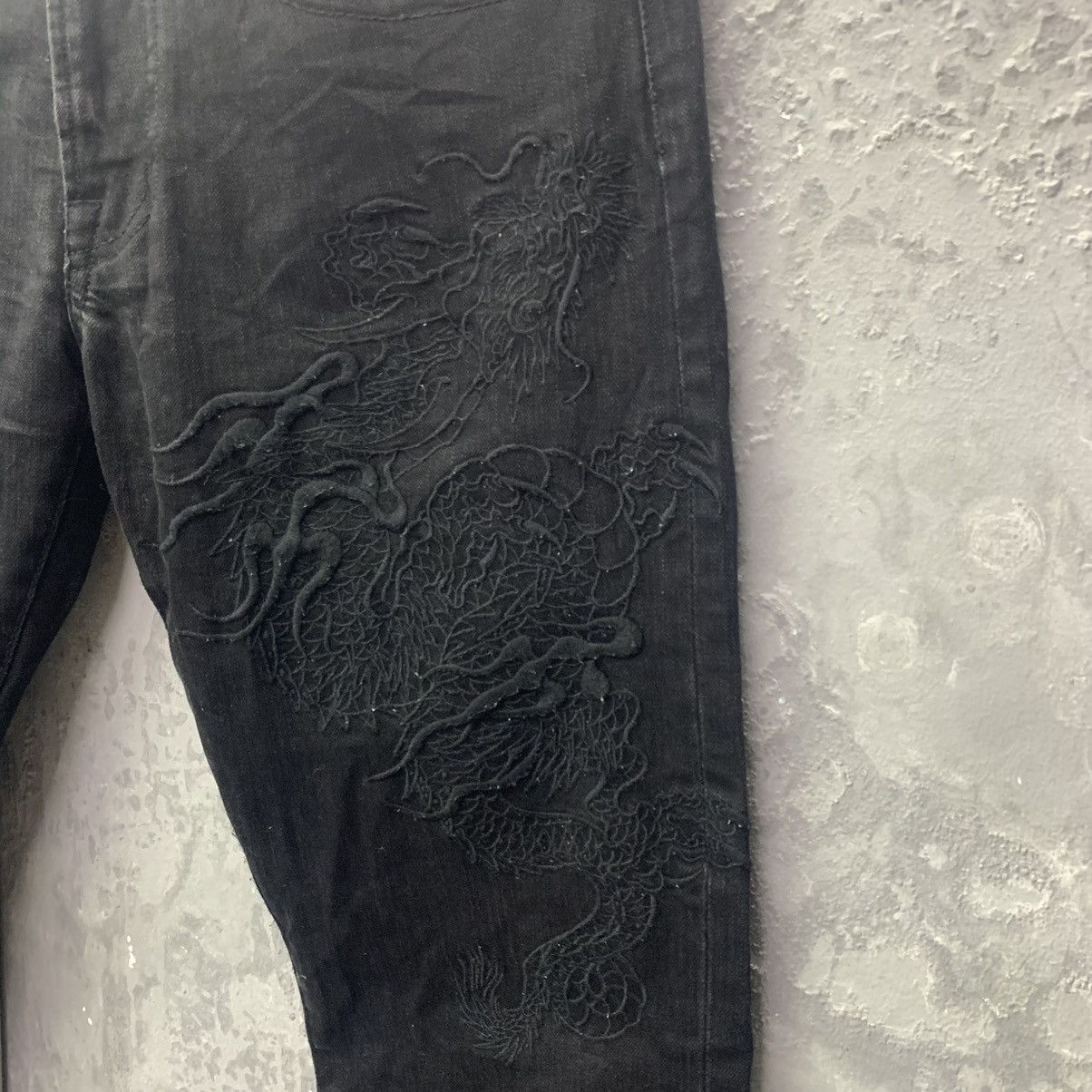 Japanese Brand Natural Born Addiction Dragon art Embroidered Black Denim Size US 31 - 5 Thumbnail