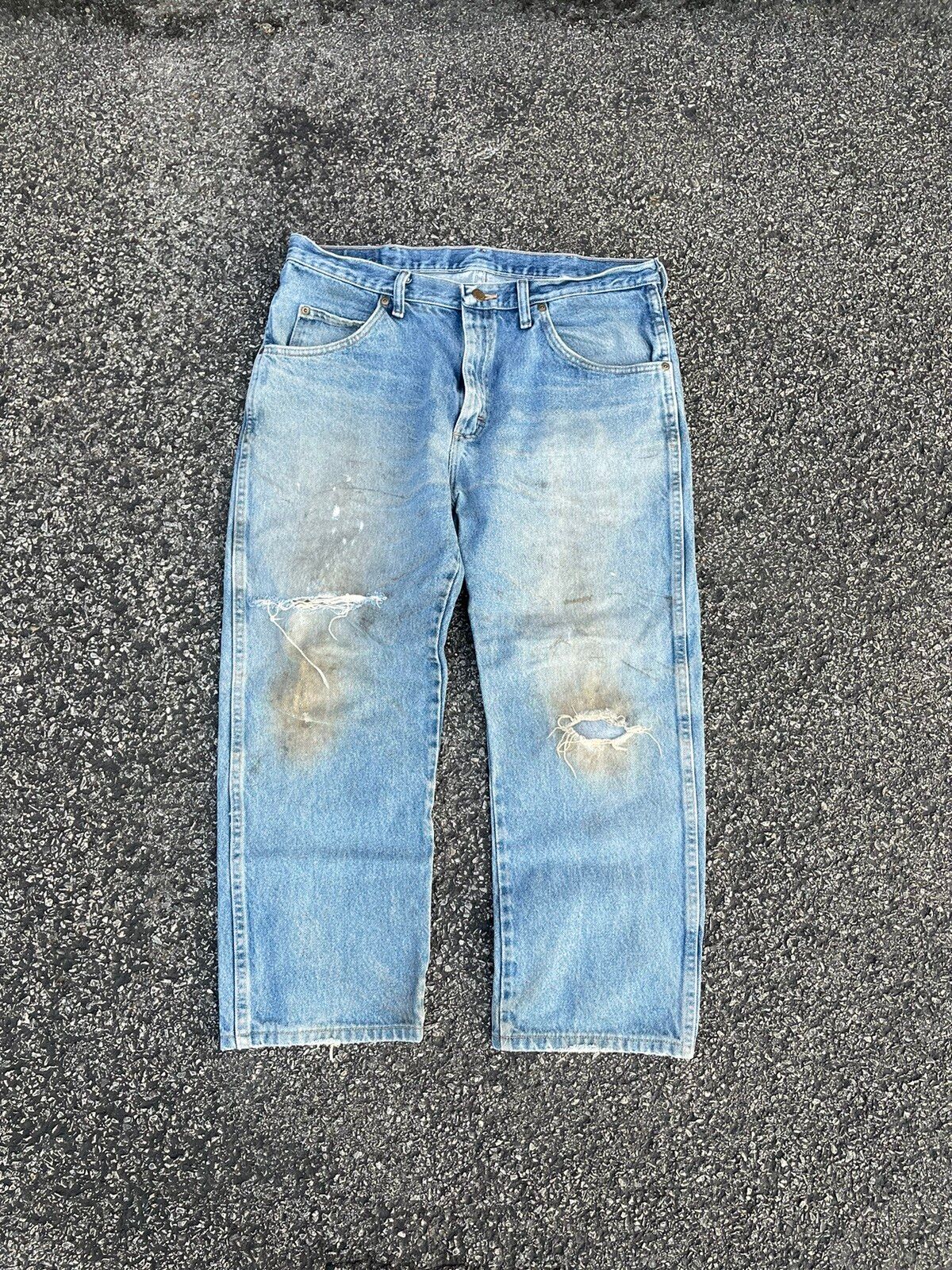 Wrangler Vintage wrangler distressed light wash jeans Size US 34 / EU 50 - 1 Preview