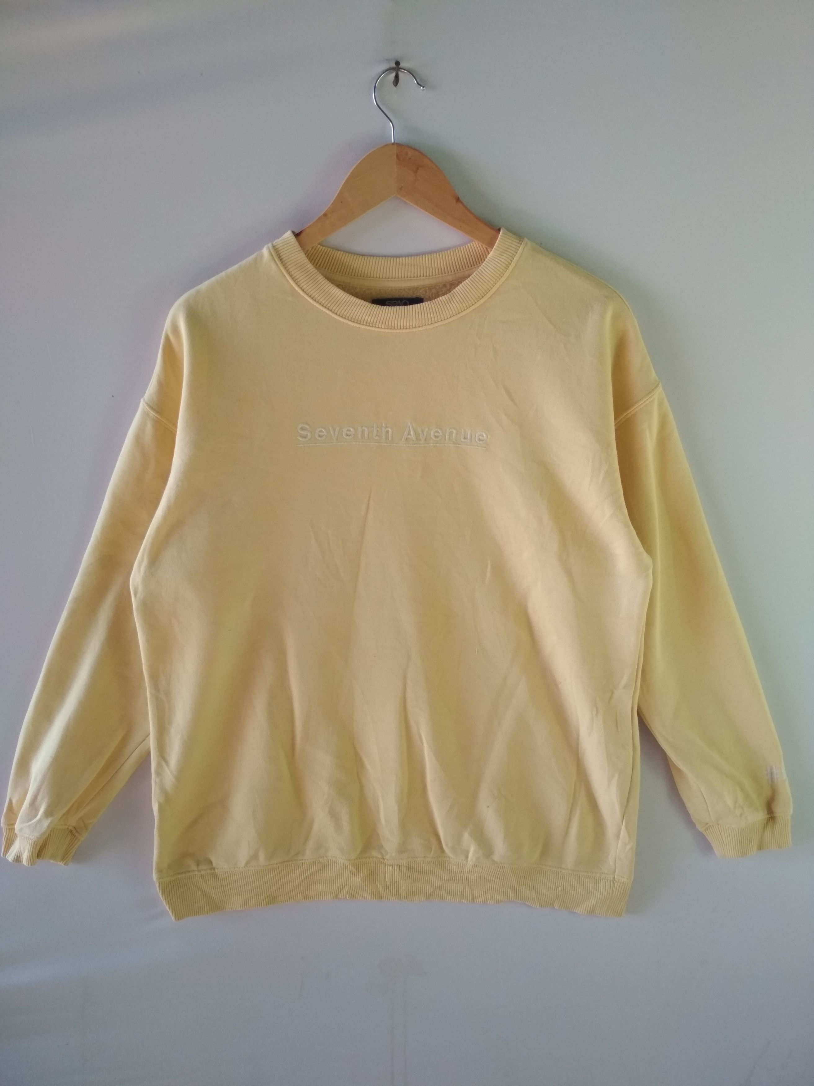 Other SPAO SEVENTH AVENUE #NYC EMBROIDERED SPELLOUT SWEATSHIRT Size US L / EU 52-54 / 3 - 1 Thumbnail