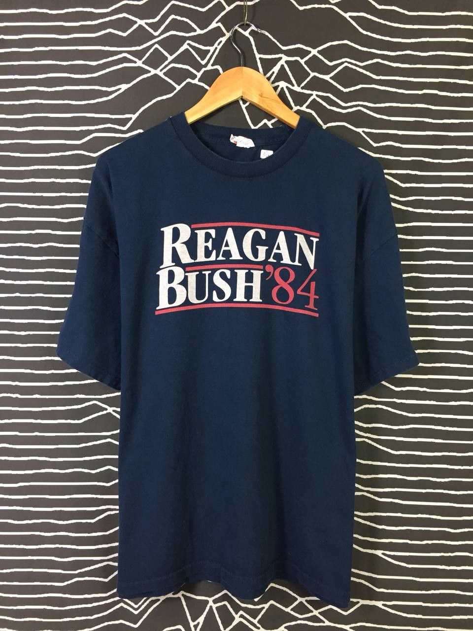Rap Tees Vtg Y2K Reagen/Bush 1984 Presidential Campaign Tee Size US XXL / EU 58 / 5 - 1 Thumbnail