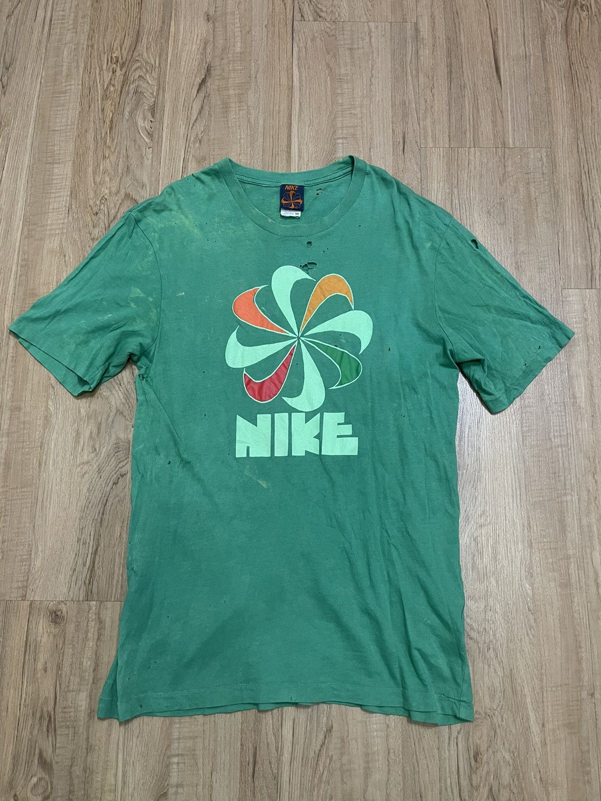 Vintage Nike Pinwheel distress tshirt
