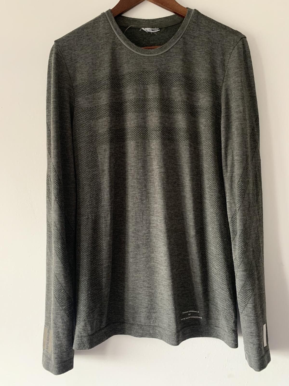 Adidas × White Mountaineering 🔥 Adidas x White Mountaineering Grey Long Sleeve T-Shirt Size US M / EU 48-50 / 2 - 1 Thumbnail