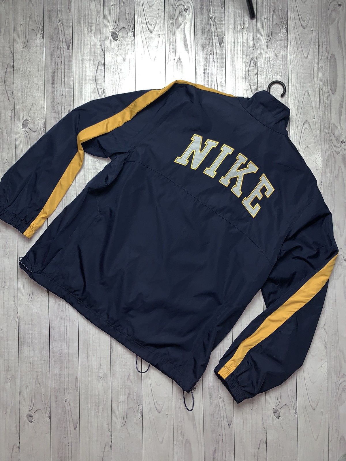 Nike × Vintage Vintage Nike track jacket Big logo size L Size US L / EU 52-54 / 3 - 1 Thumbnail
