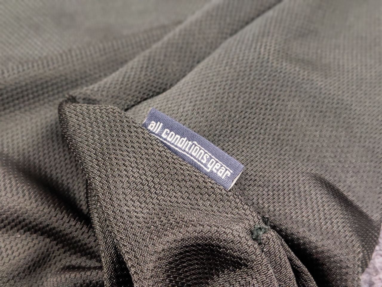 Nike ACG Vintage 90's Nike ACG Olive button Shirt with Pockets Size US L / EU 52-54 / 3 - 15 Thumbnail