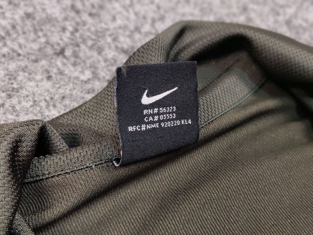 Nike ACG Vintage 90's Nike ACG Olive button Shirt with Pockets Size US L / EU 52-54 / 3 - 14 Thumbnail