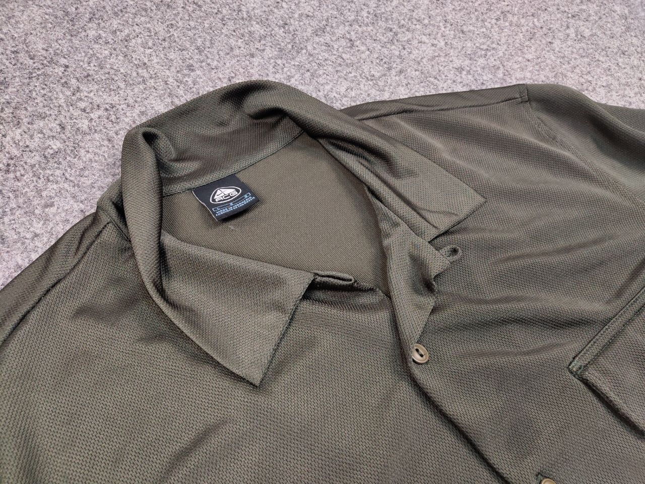 Nike ACG Vintage 90's Nike ACG Olive button Shirt with Pockets Size US L / EU 52-54 / 3 - 11 Thumbnail