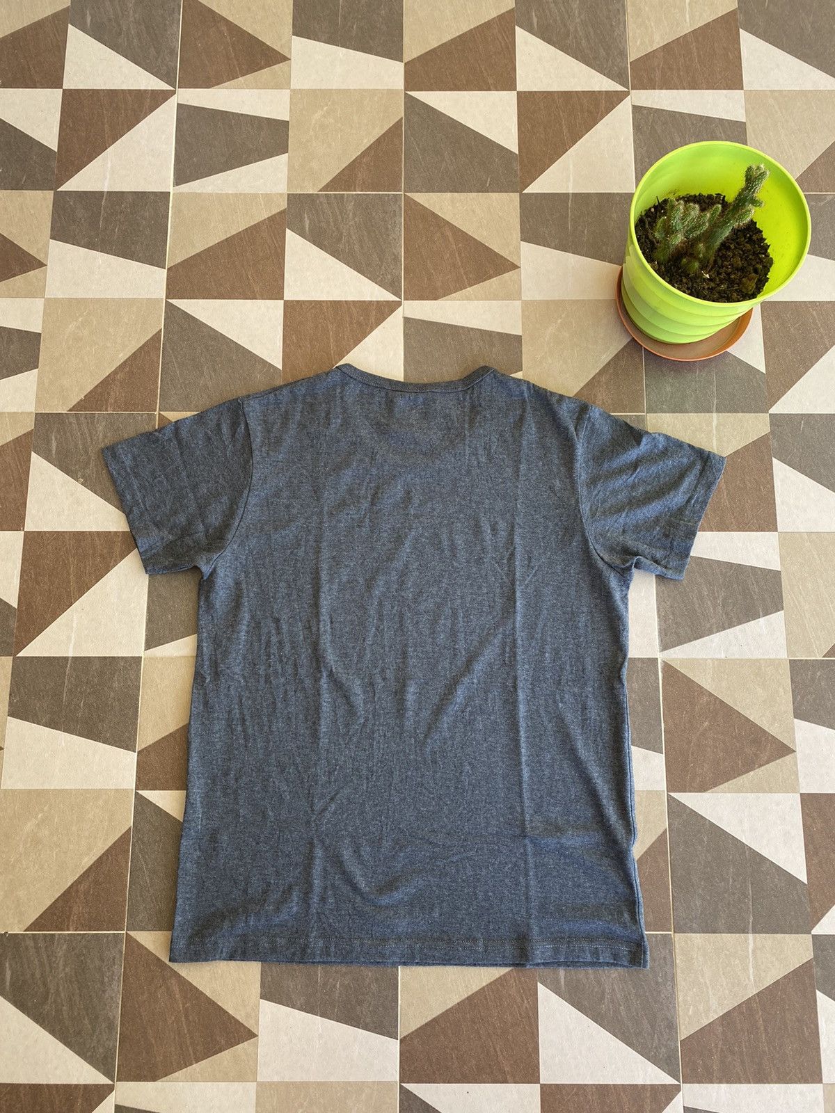 Designer × Japanese Brand 🔥Rare🔥Rough Design T-shirt Size US L / EU 52-54 / 3 - 2 Thumbnail