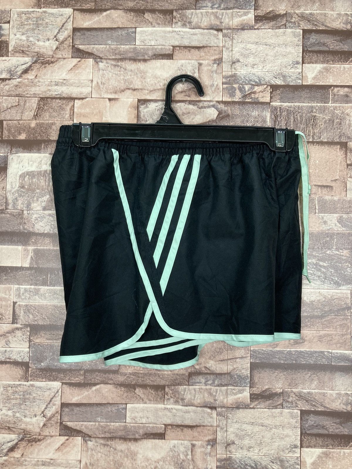 Adidas × Vintage Vintage Adidas Short Pants Size US 26 / EU 42 - 4 Thumbnail