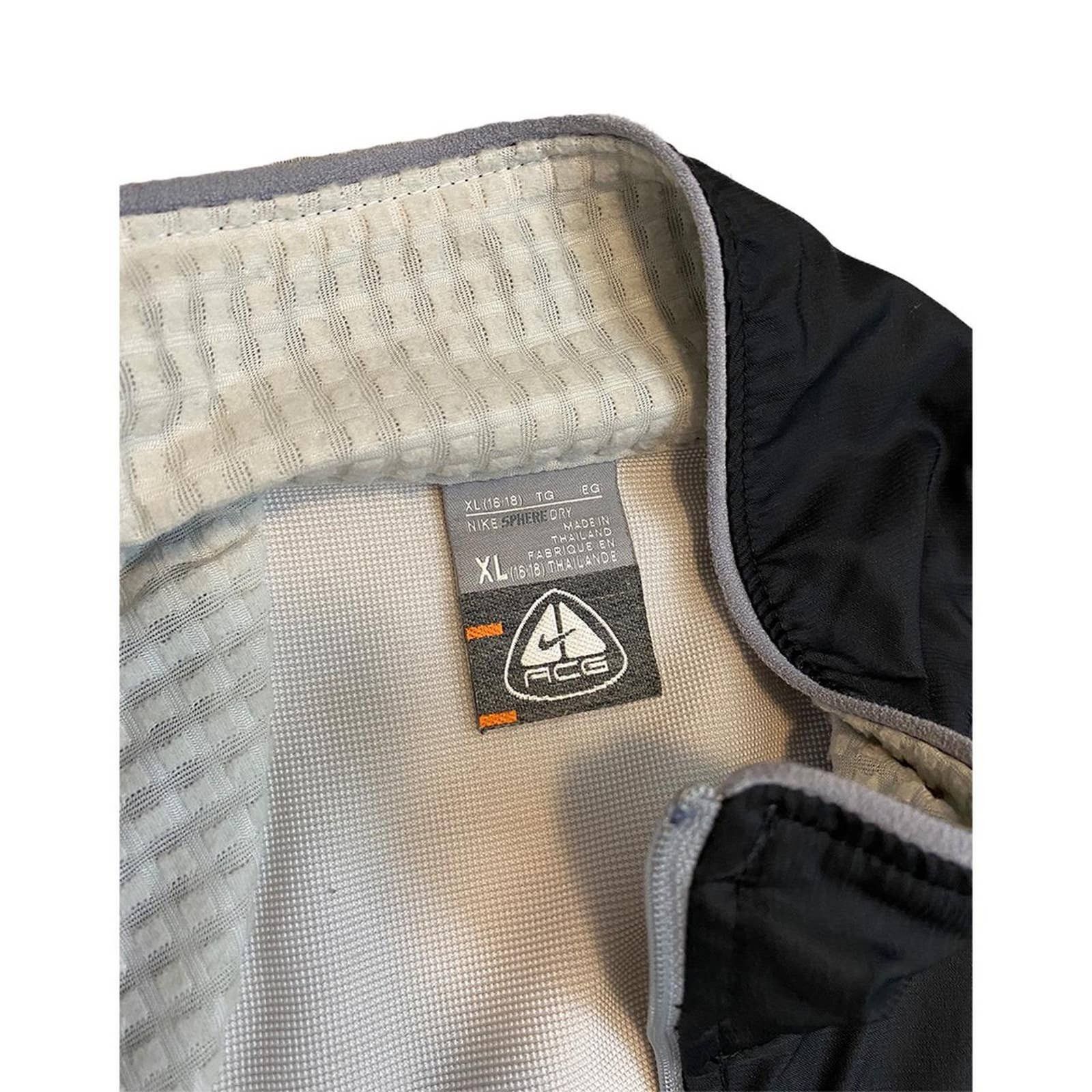 Nike Nike ACG Sphere-Dry Lightweight Active Jacket - Women’s XL Size XL / US 12-14 / IT 48-50 - 4 Thumbnail