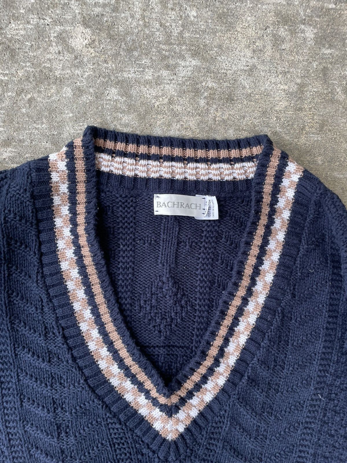 Vintage Vintage 80s V-Neck Cable Knit Sweater Size US L / EU 52-54 / 3 - 4 Thumbnail