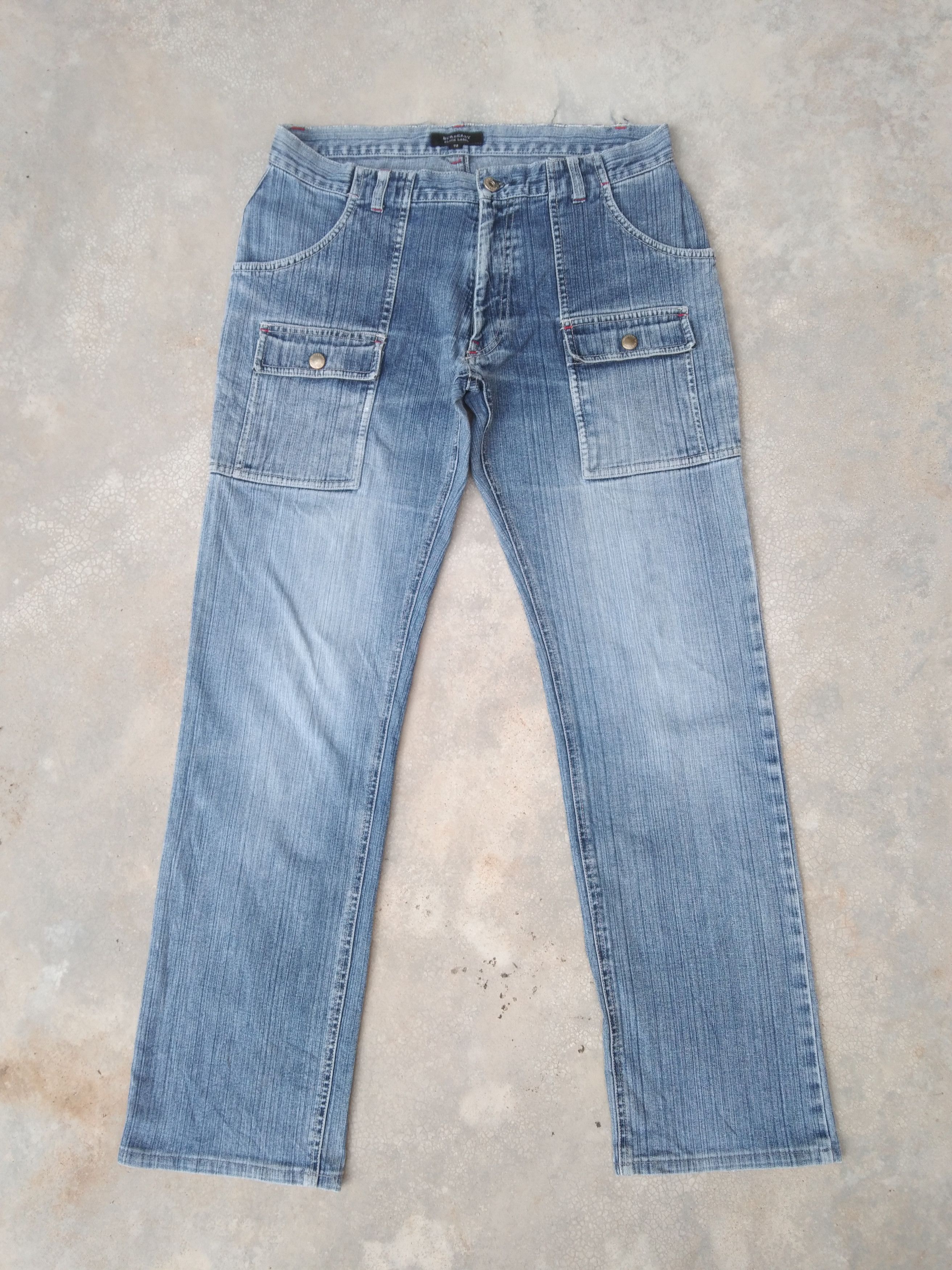 image of Burberry Jeans Washed 30X29 in Blue, Men's