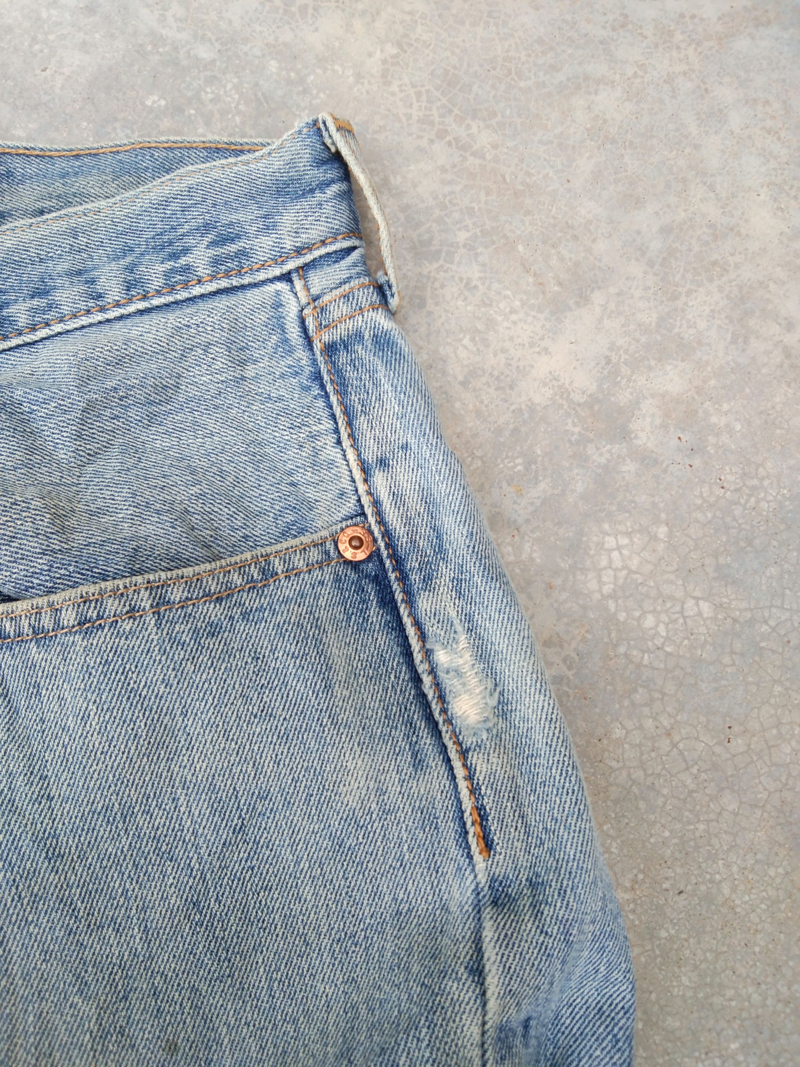 Levi's Vintage Levi's 501 Dirty Distressed Jeans 40x32 Size US 40 / EU 56 - 10 Thumbnail