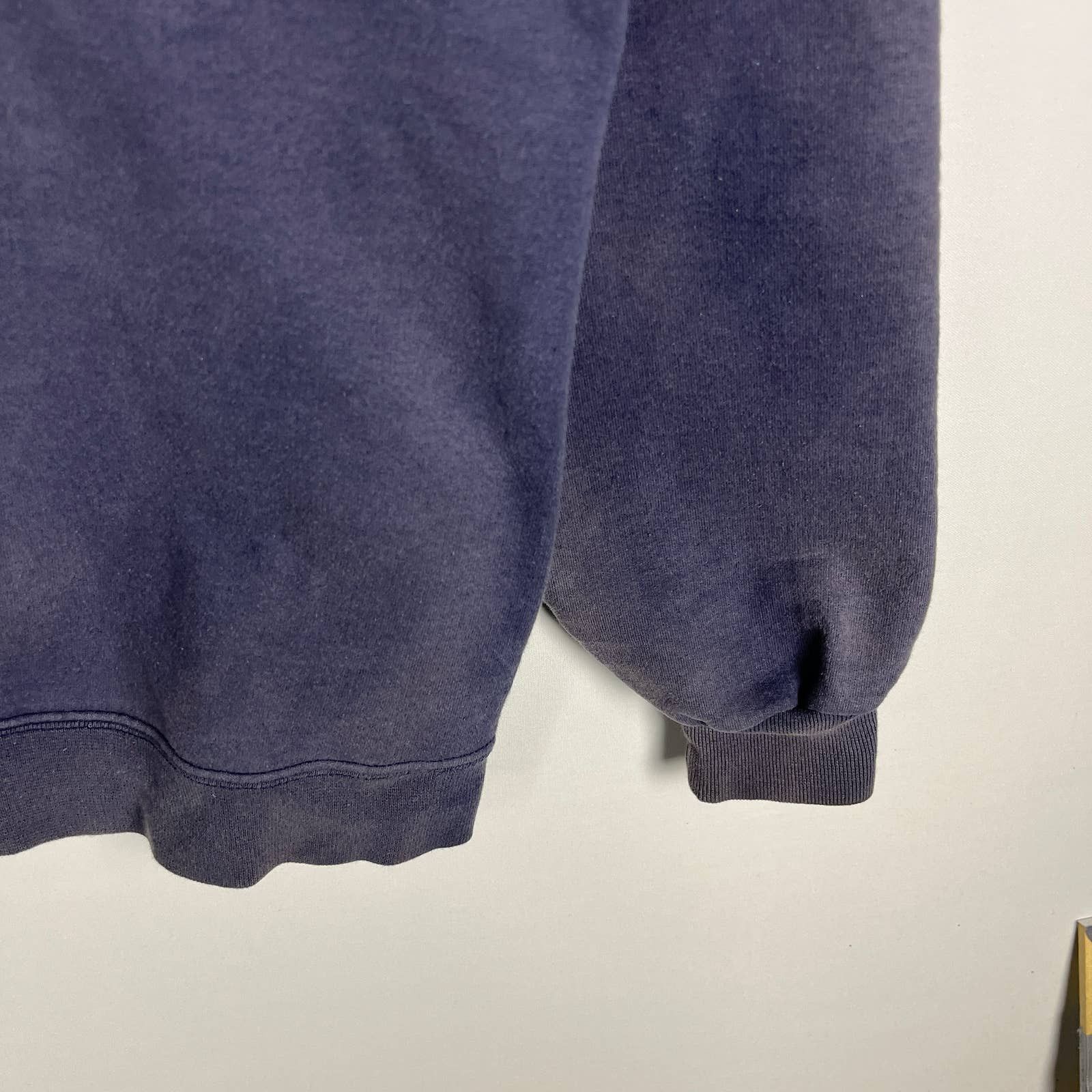 Vintage Vintage 90s USA Sun Faded Sweatshirt Medium Size US M / EU 48-50 / 2 - 5 Thumbnail
