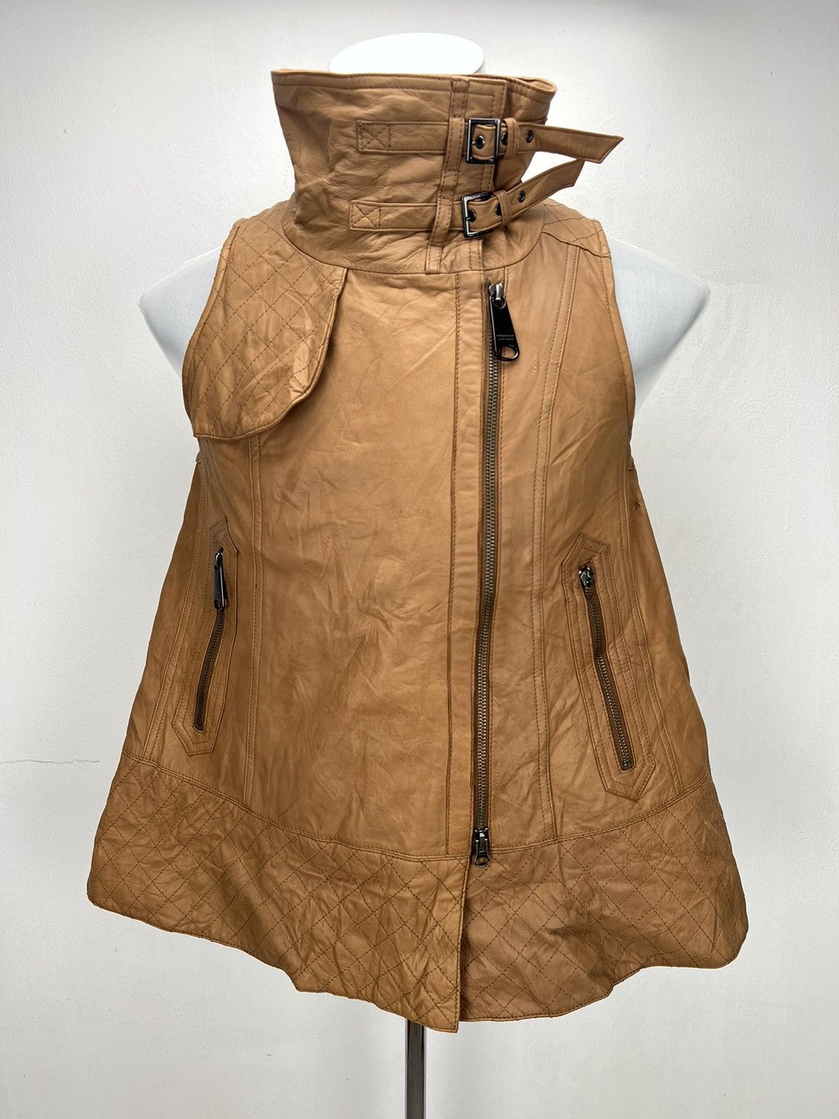 Burberry Burberry London Blue Label Leather Size XS / US 0-2 / IT 36-38 - 1 Thumbnail