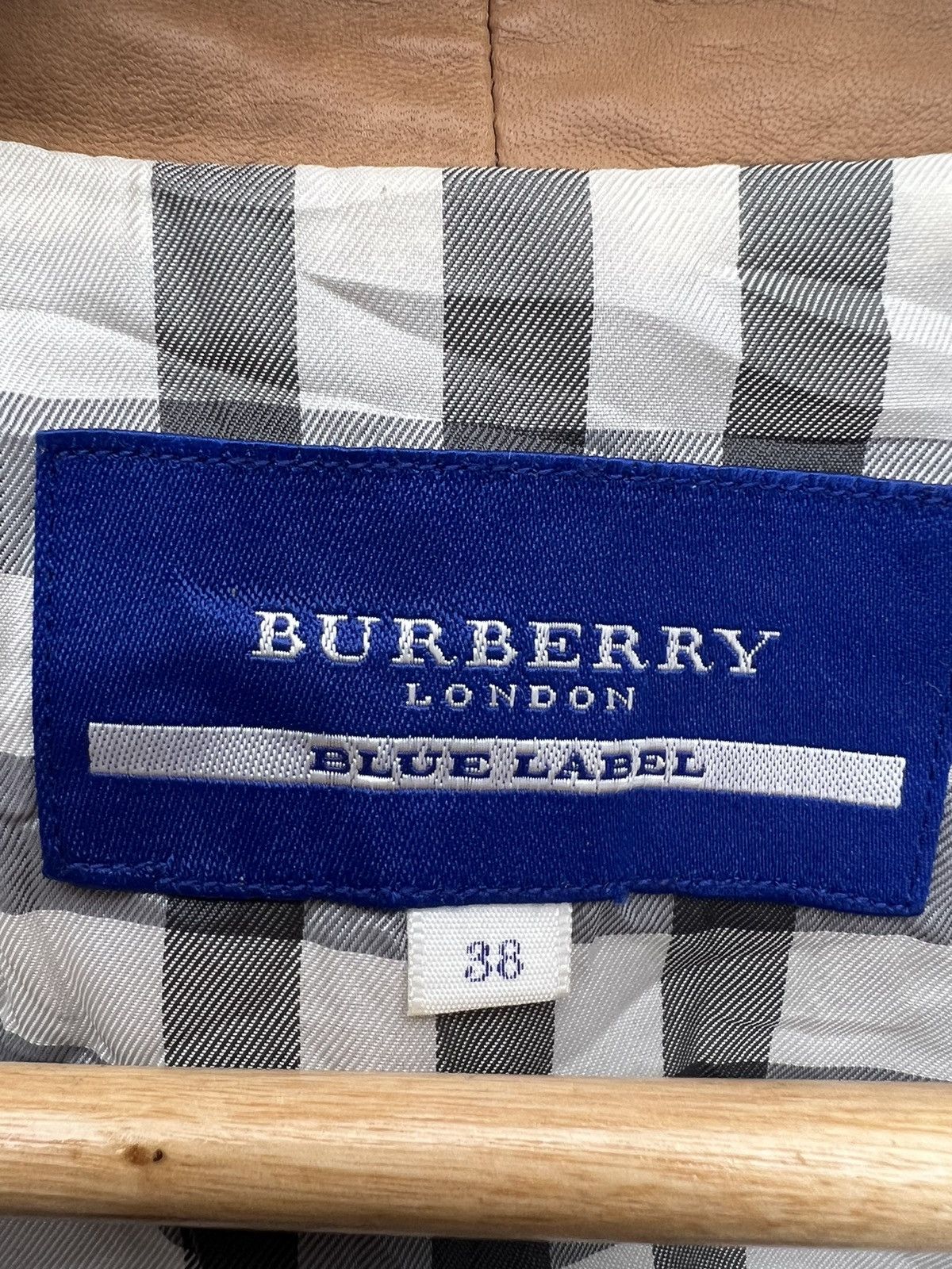 Burberry Burberry London Blue Label Leather Size XS / US 0-2 / IT 36-38 - 22 Thumbnail