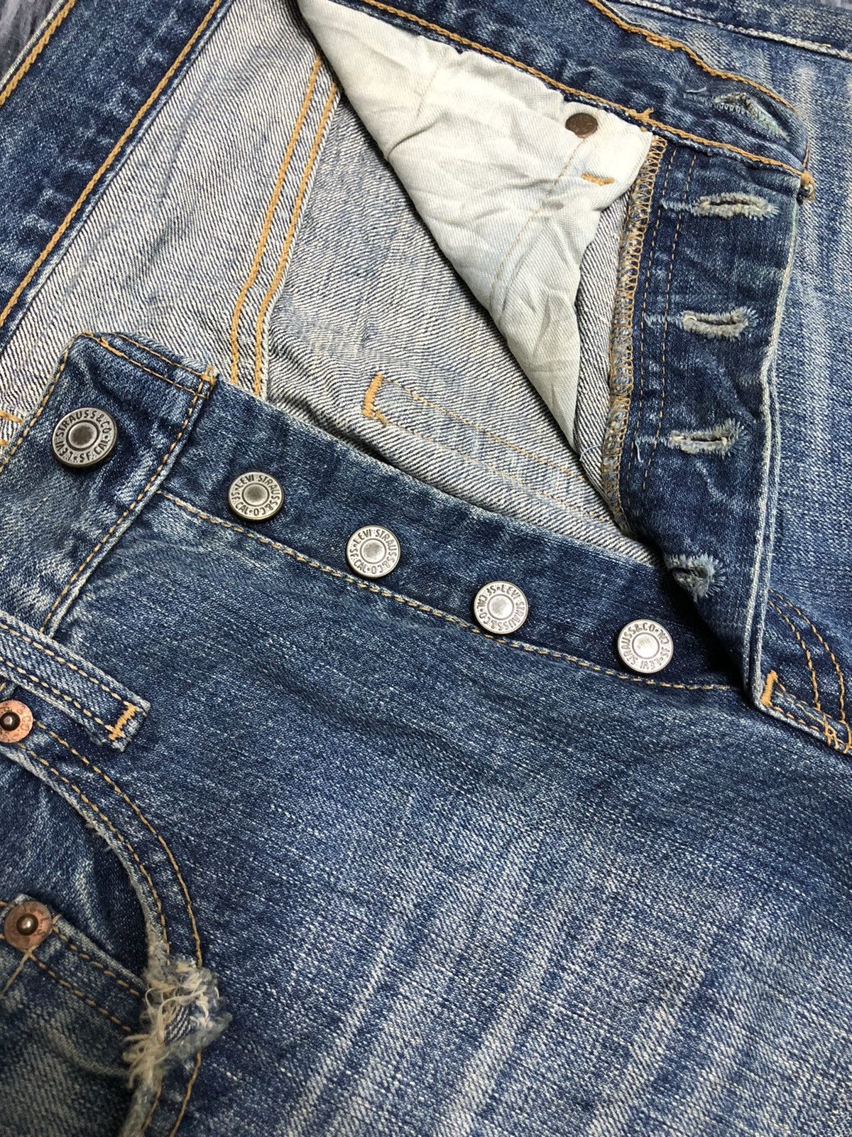 Levi's Vintage Clothing Rare Vintage 501 2000s japan market USA fabric Size US 31 - 17 Thumbnail