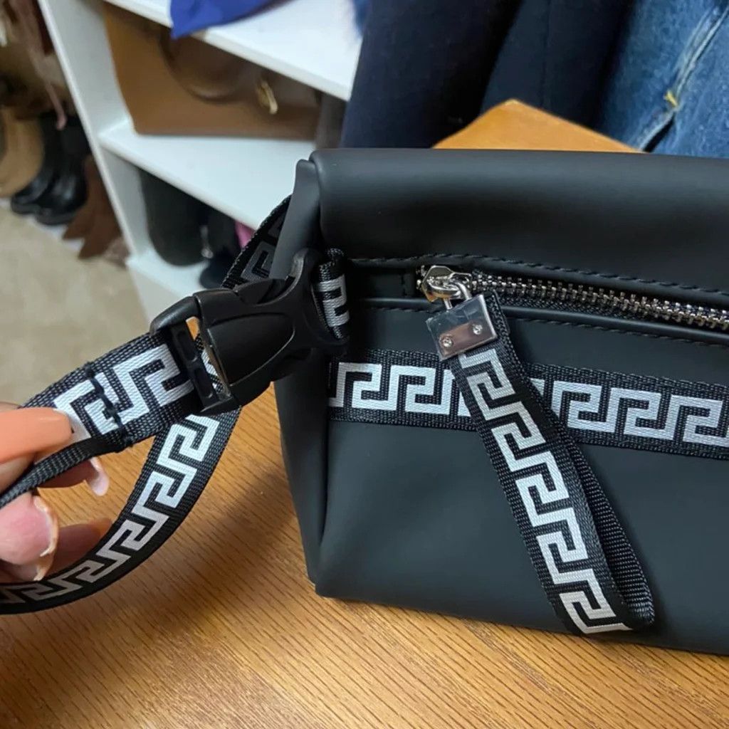 Versace Versace Toiletry Bag Size ONE SIZE - 2 Thumbnail