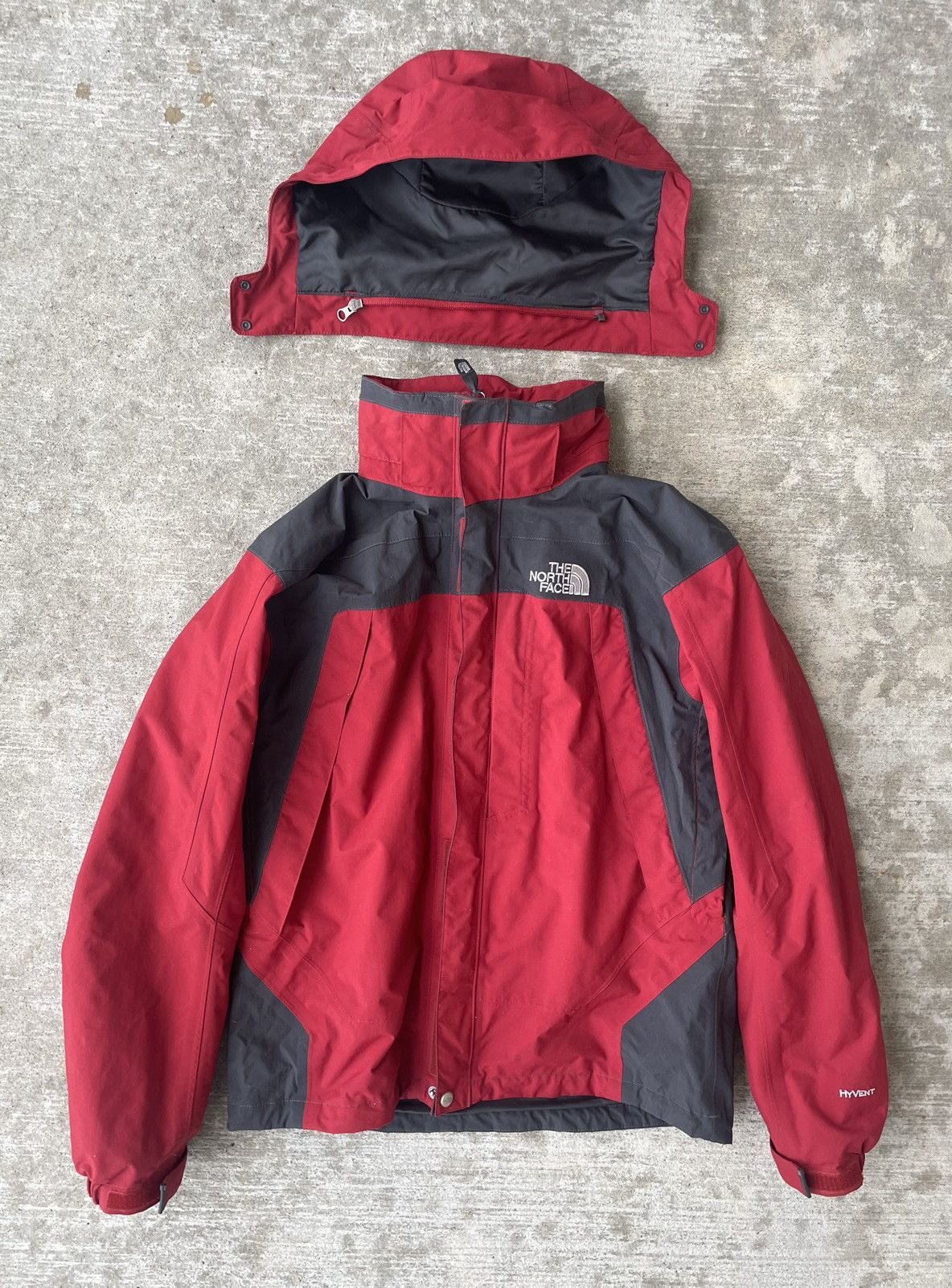 THE NORTH FACE レッドジャケット HyVent The North Face HyVent Windbreaker Hooded Jacket Red L Boys