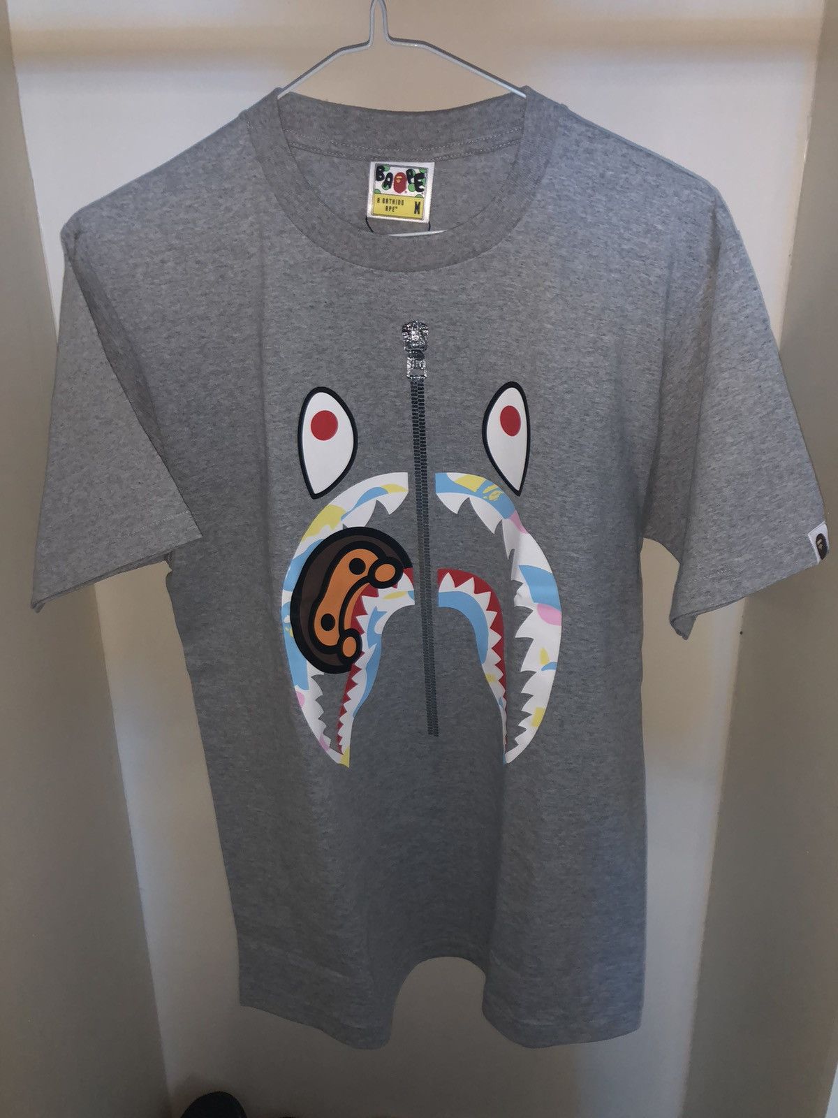 Bape Baby Milo Shark Head Tee Size US M / EU 48-50 / 2 - 1 Thumbnail