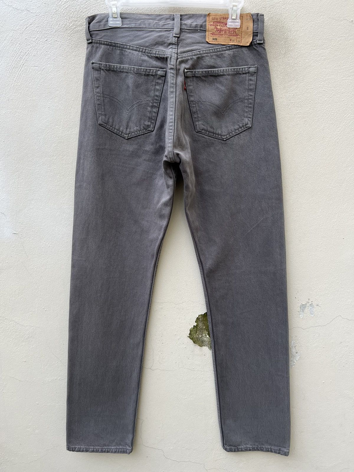 Levi's Vintage 1999 Levi’s 501 Sun Fade Grey Denim Regular Jeans Size US 31 - 14 Thumbnail