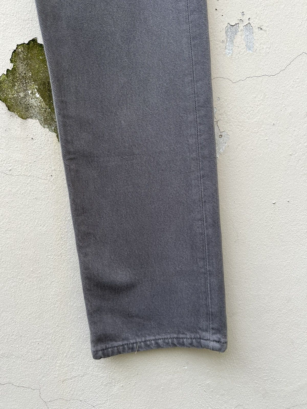 Levi's Vintage 1999 Levi’s 501 Sun Fade Grey Denim Regular Jeans Size US 31 - 13 Thumbnail