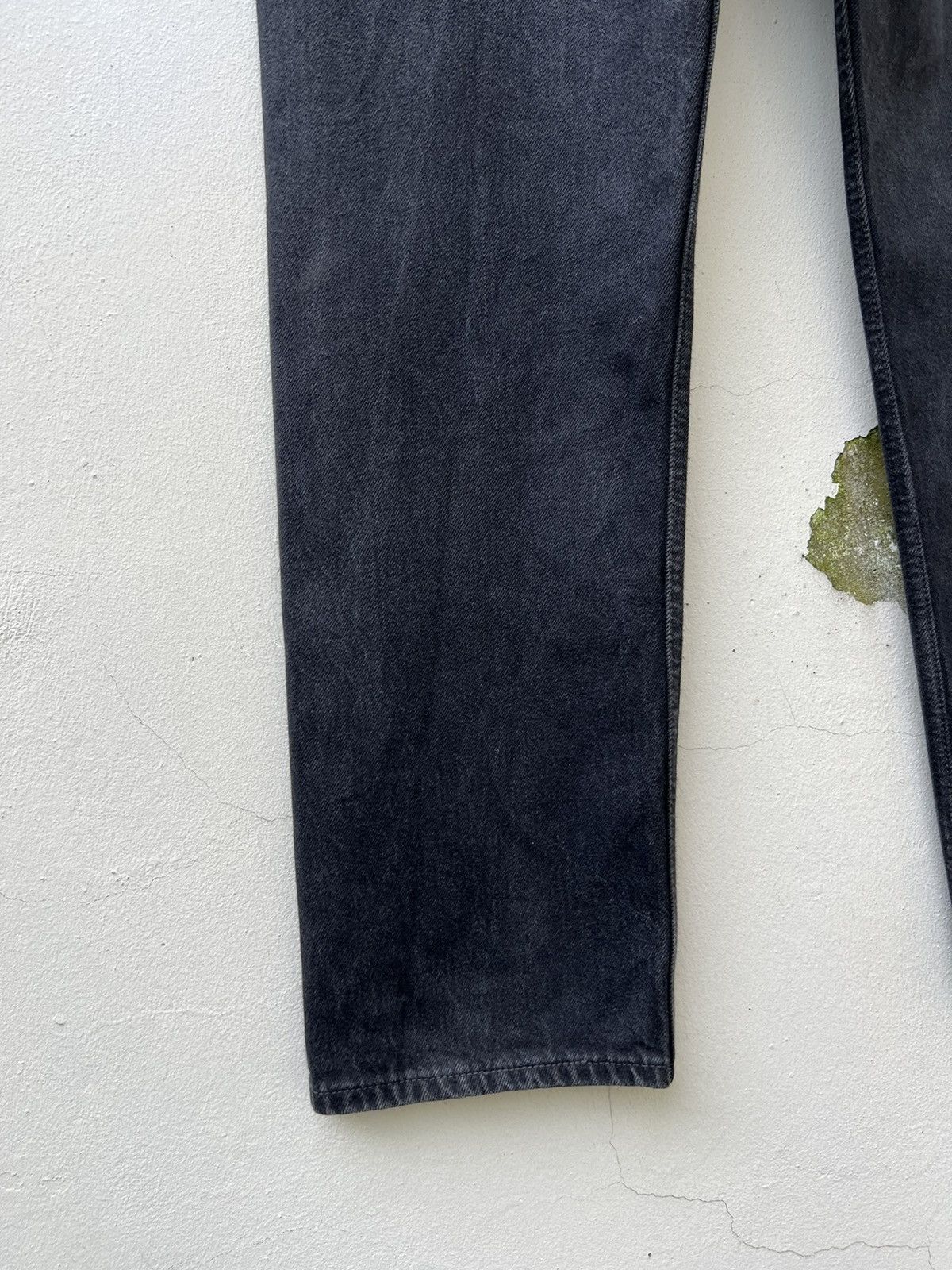 Levi's Vintage 1995 Levi’s 501 Fade Black Denim Jeans Size US 32 / EU 48 - 16 Thumbnail