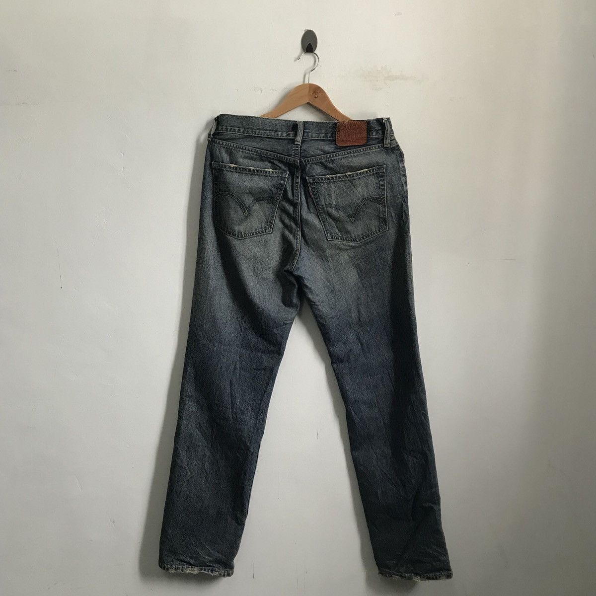 Levi's LeVis 502 Distressed Denim Jeans Size US 33 - 2 Thumbnail