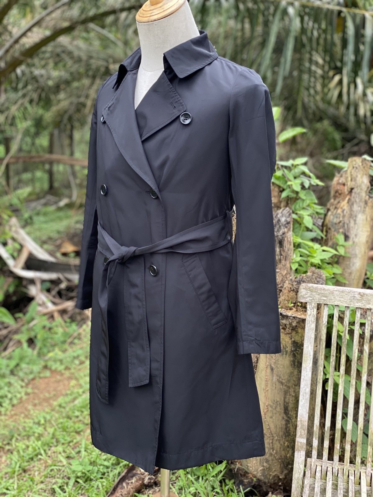 J+ black trench coat by JILL SANDER X UNIQLO