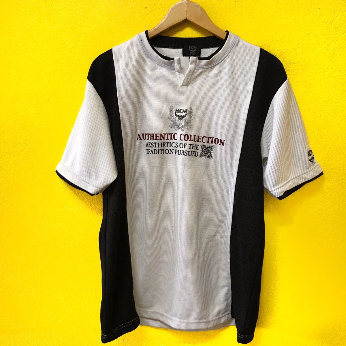 MCM authentic modern creation munich otc tshirt Size US L / EU 52-54 / 3 - 1 Thumbnail