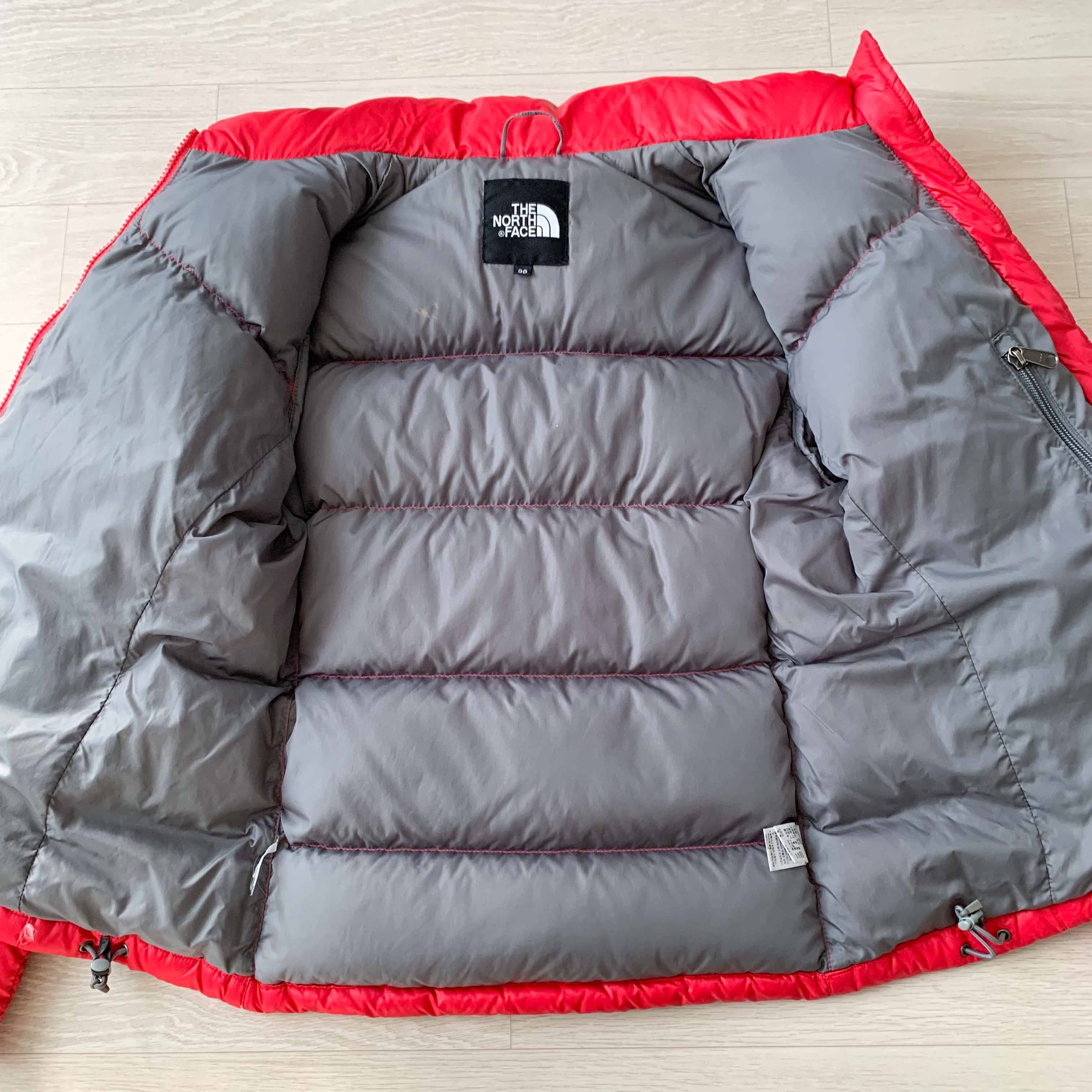 The North Face The North Face Nuptse 700 Puffer Jacket Size S / US 4 / IT 40 - 7 Thumbnail
