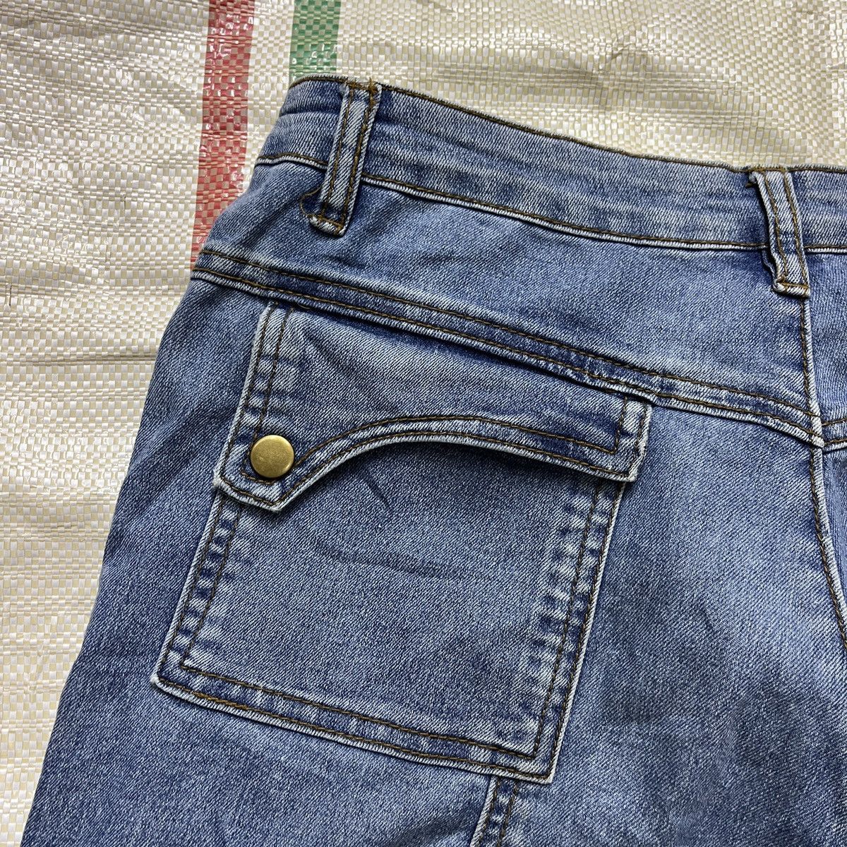 Japanese Brand Flared Boot Cut Denim Jeans Japanese Brand Size US 30 / EU 46 - 16 Thumbnail