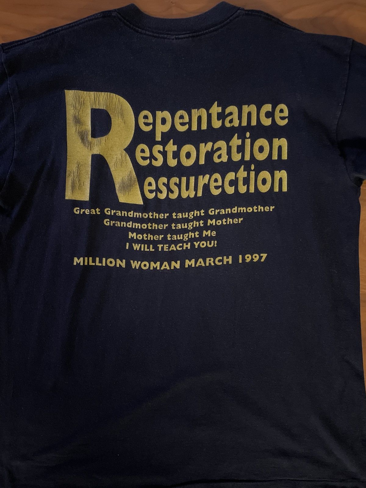 Vintage 1997 Vintage Million Woman March Tee Size US XL / EU 56 / 4 - 2 Thumbnail