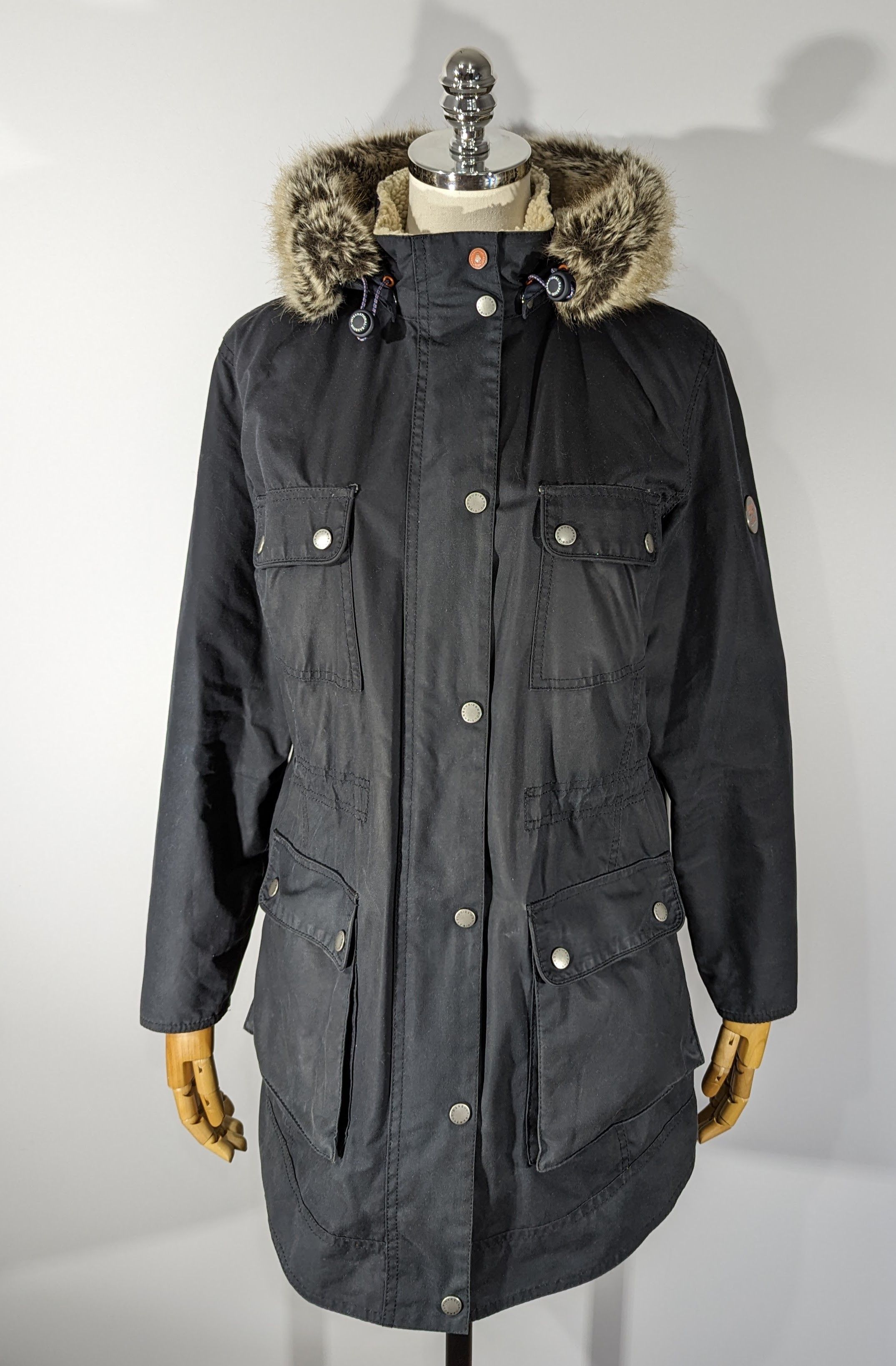 Barbour Barbour Carribena Wax Faux Hooded Jacket England WaxedCotton Size M / US 6-8 / IT 42-44 - 4 Thumbnail