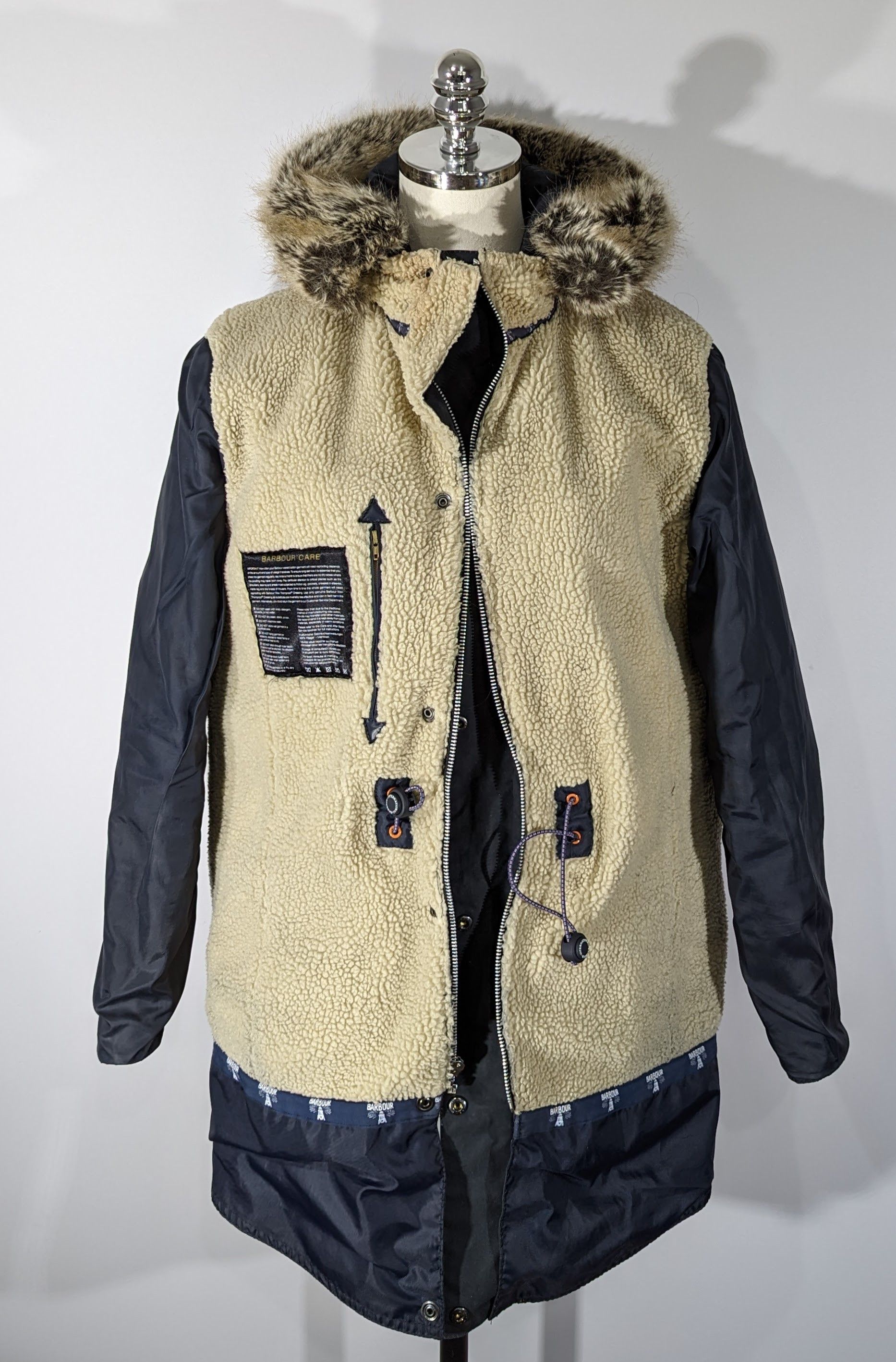 Barbour Barbour Carribena Wax Faux Hooded Jacket England WaxedCotton Size M / US 6-8 / IT 42-44 - 17 Thumbnail