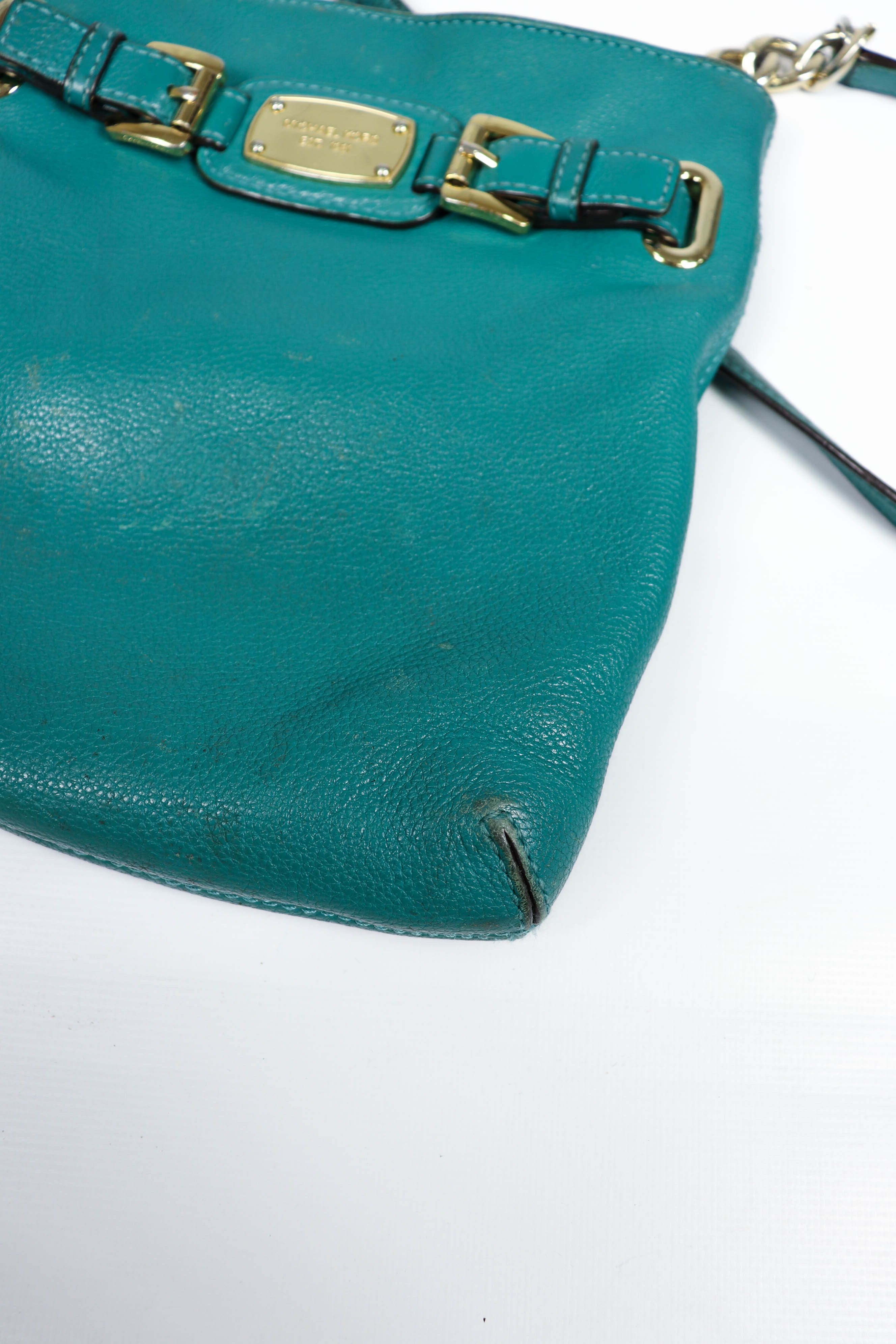 Michael Kors Michael Kors E-1406 Distressed Leather Crossbody Bag Size ONE SIZE - 13 Thumbnail