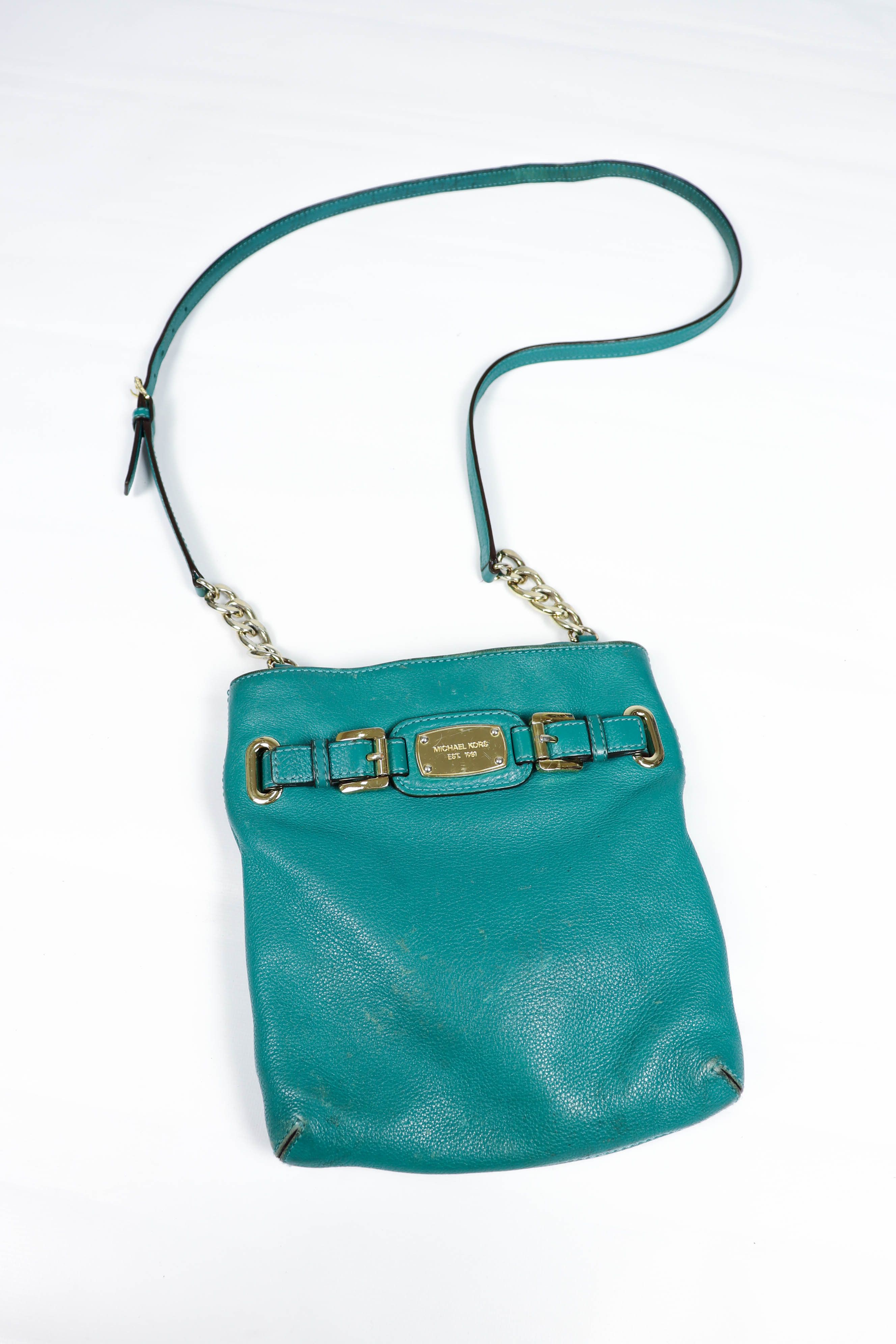 Michael Kors Michael Kors E-1406 Distressed Leather Crossbody Bag Size ONE SIZE - 2 Thumbnail