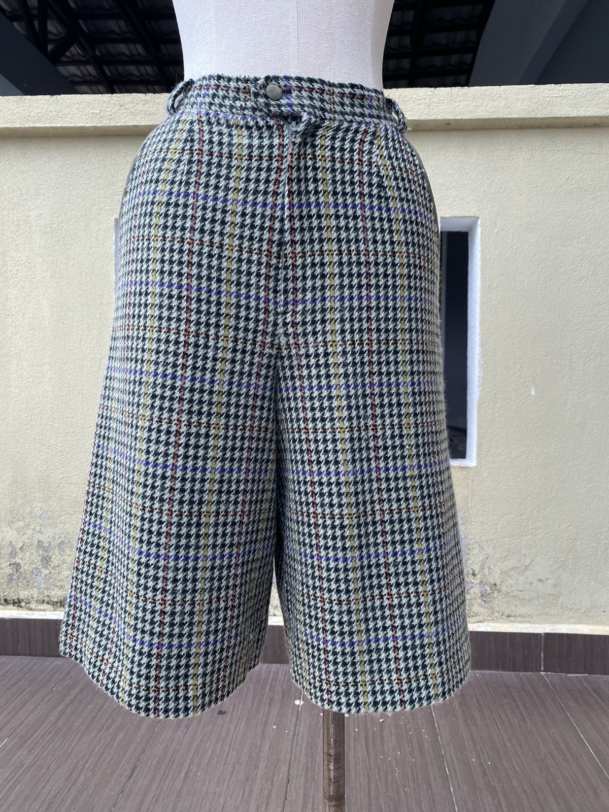 Burberry vintage burberry short Size 25" / US 0 / IT 36 - 1 Thumbnail