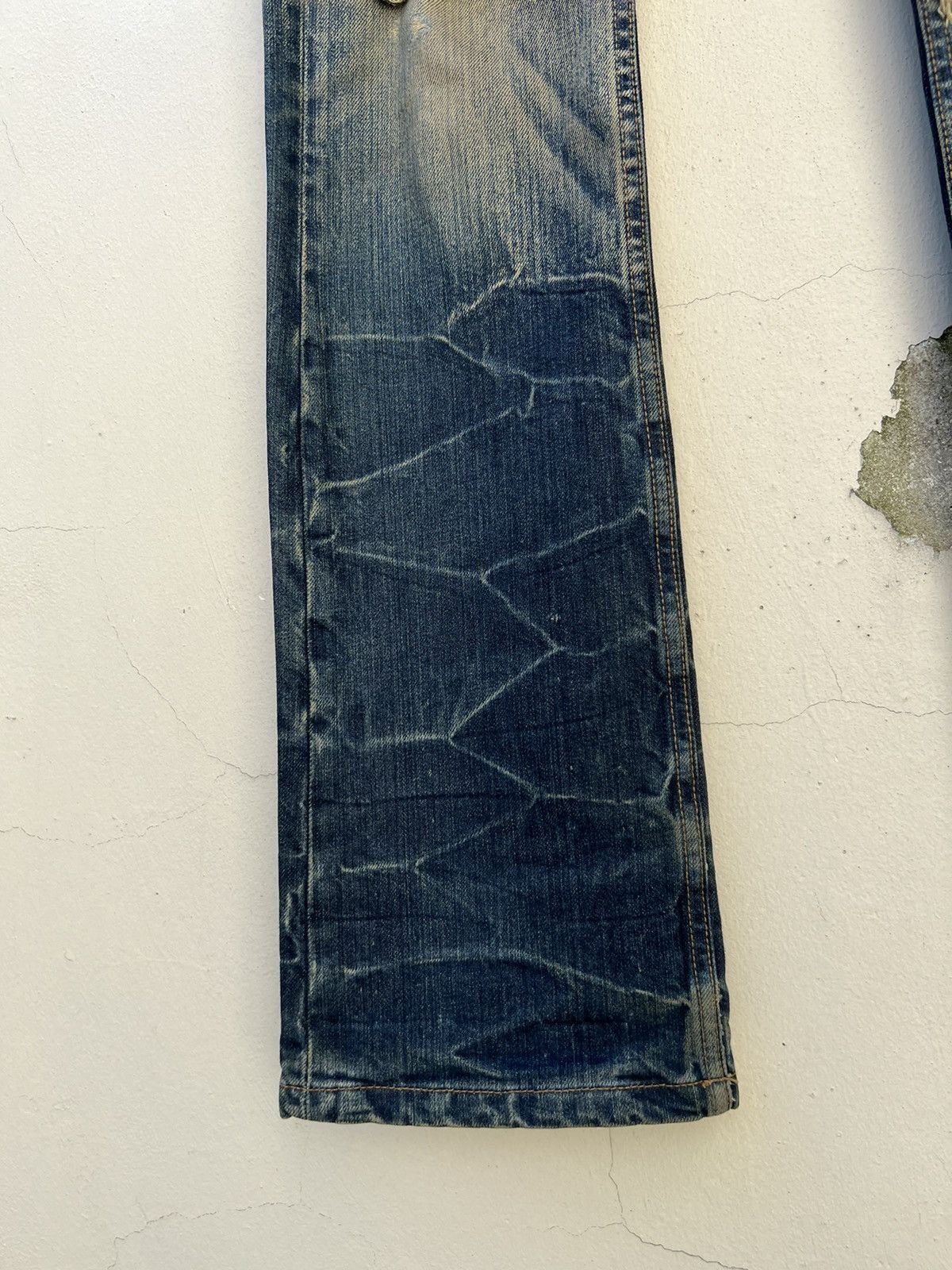 Vintage Vintage Jackrose Japan Rips Dirty Mud Denim Flare Jeans Size US 29 - 11 Thumbnail