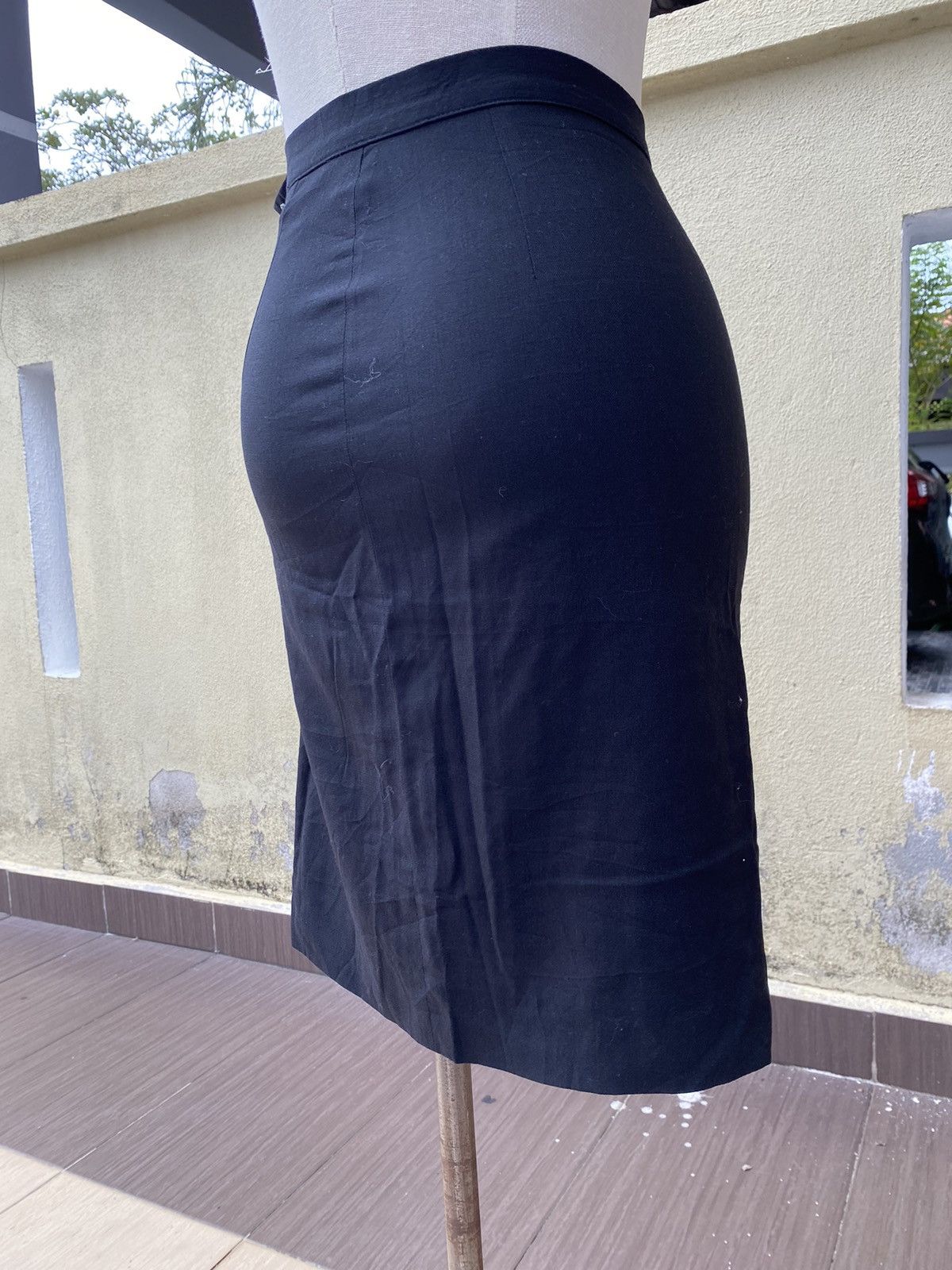 Gianfranco Ferre black skirt Size 25" / US 0 / IT 36 - 5 Thumbnail