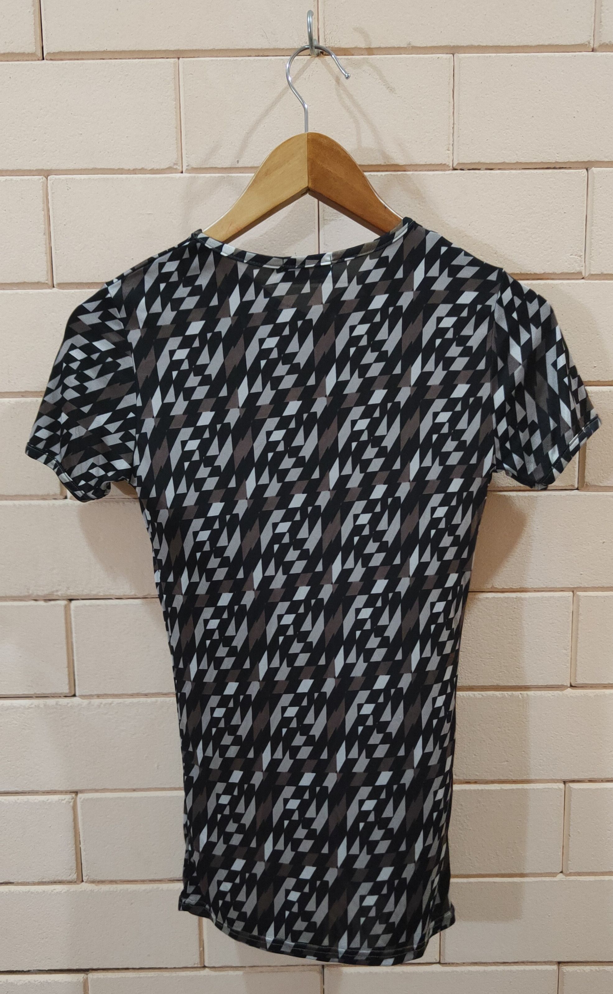 Fendi Fendi Monogram Stretchable T Shirt Size S / US 4 / IT 40 - 2 Thumbnail