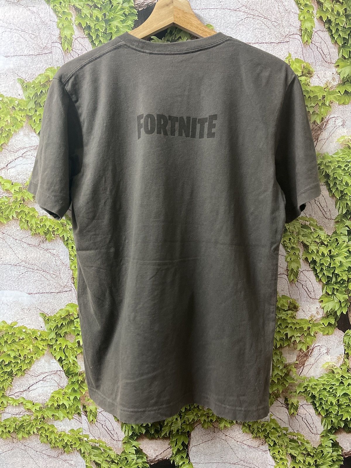 Cartoon Network × Japanese Brand × Vintage UNIQLO X FORTNITE EPIC GAMES TEE VERY RARE Size US M / EU 48-50 / 2 - 5 Thumbnail