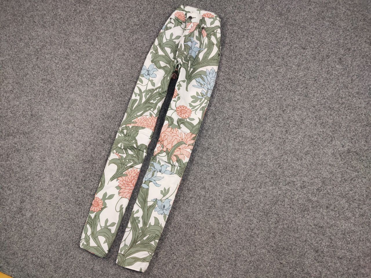 G-Star G Star Raw 5622 3d mid Boyfriend Colored Floral Art Jeans Size US 30 / EU 46 - 3 Thumbnail